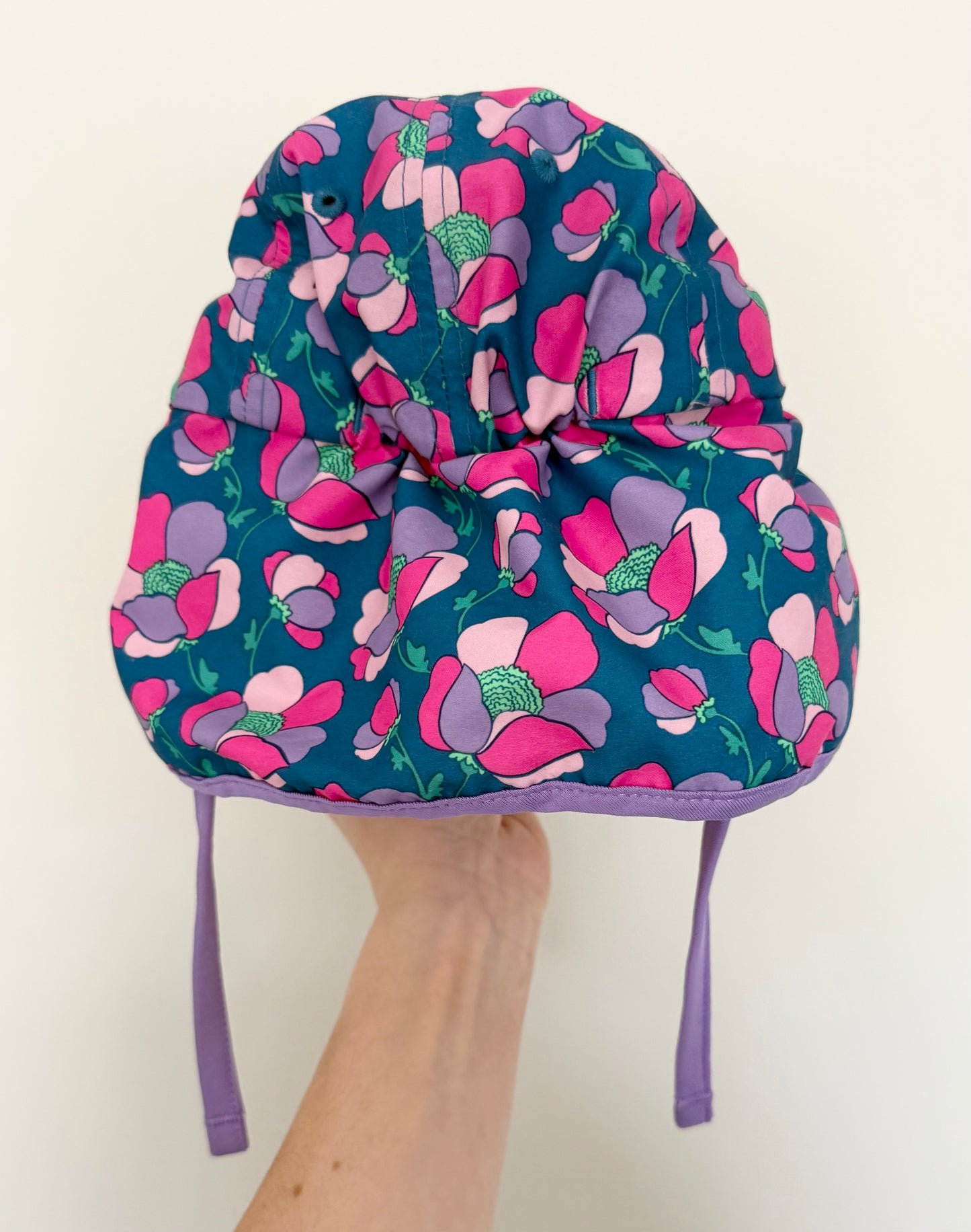 The North Face Littles Class V Sun Buster Hat in Purple Floral (6-24 Months)