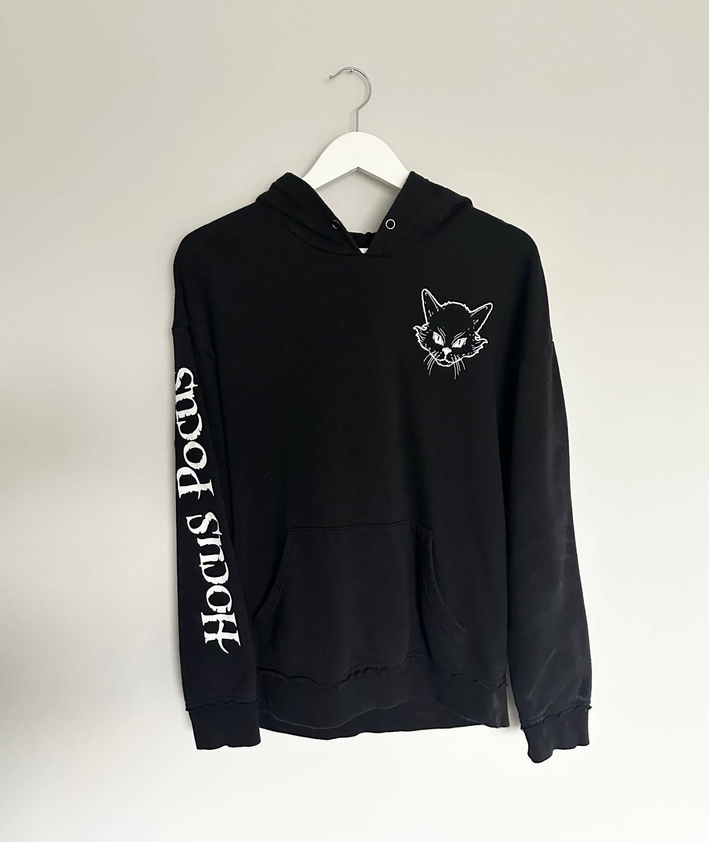 Women’s Disneys Hocus Pocus Black Hoodie (Small)