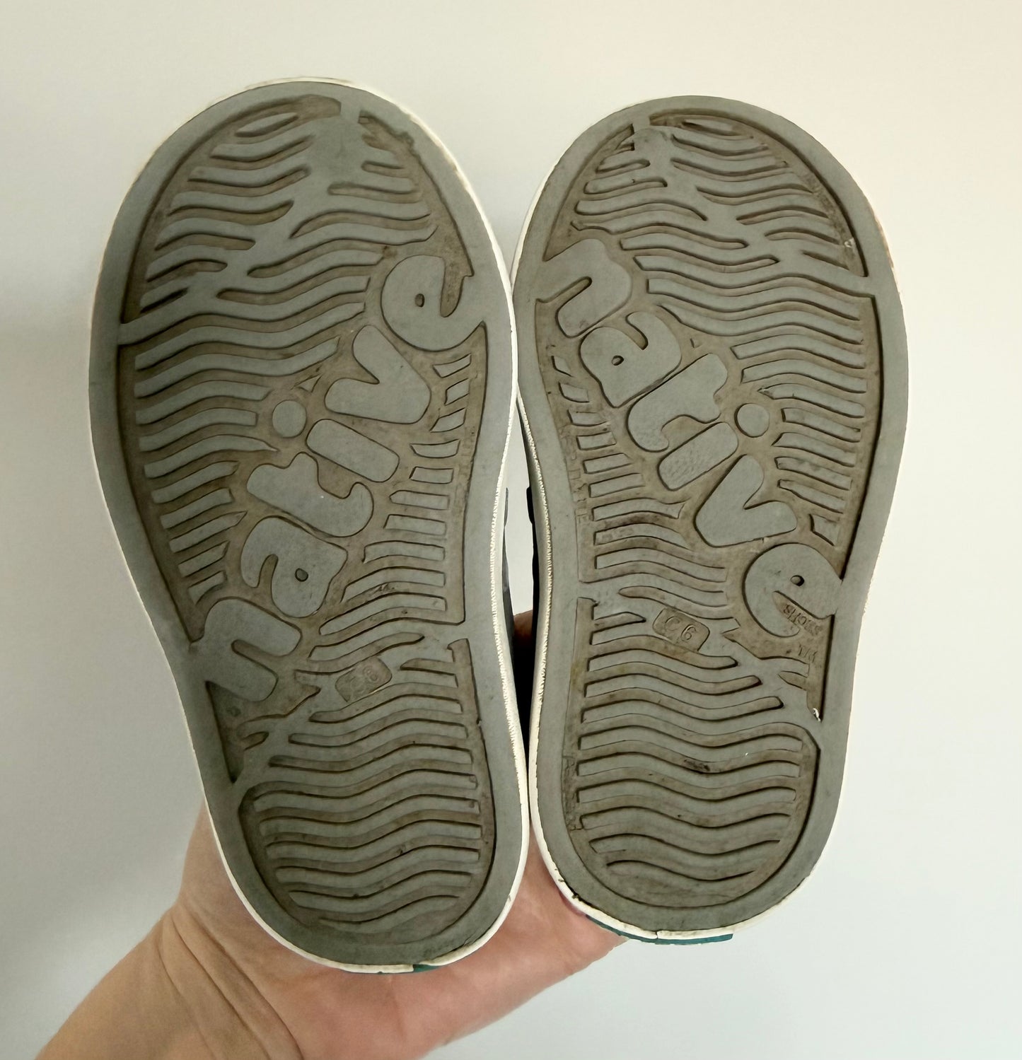 Native Light Grey Jefferson Slip Ons (6)