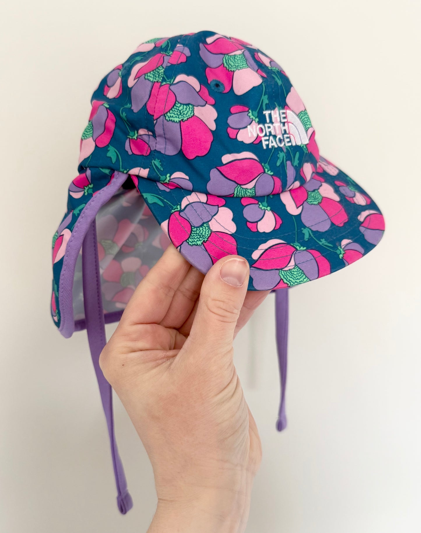 The North Face Littles Class V Sun Buster Hat in Purple Floral (6-24 Months)