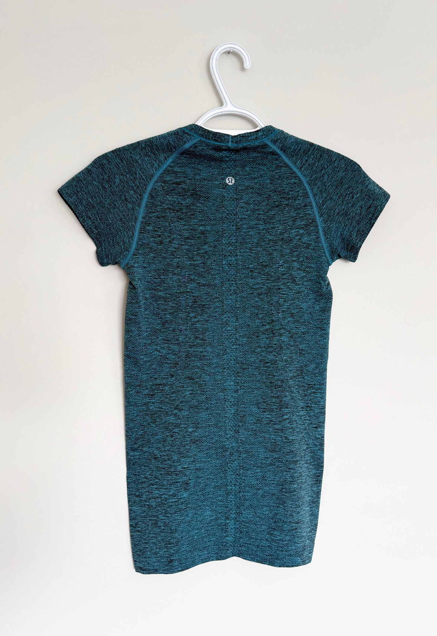 Women’s Lululemon Swiftly Tech Short Sleeve Crew in Capri Black (2-4)