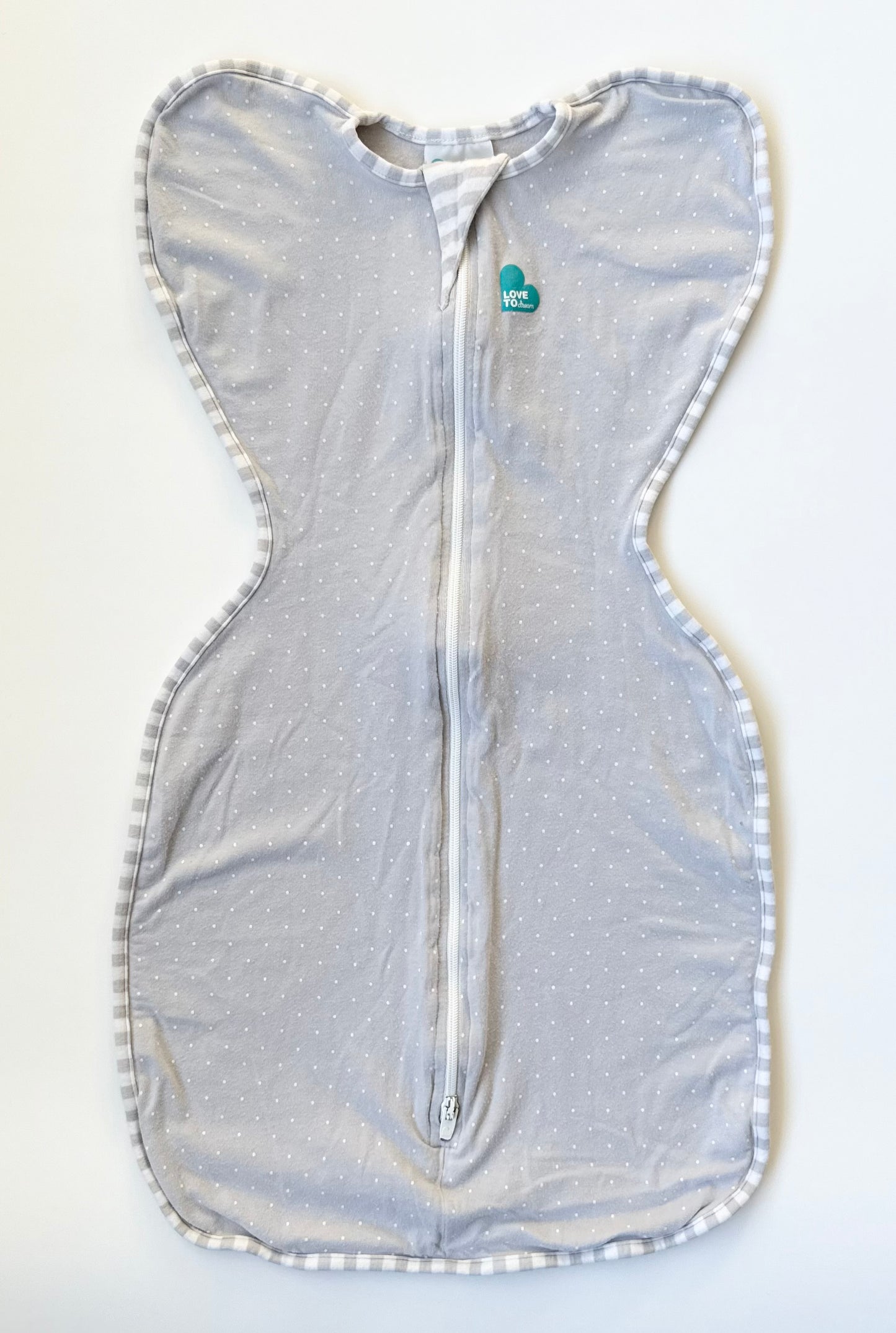 Love to Dream Grey & White Polkadot Swaddle Up Lite (Small)