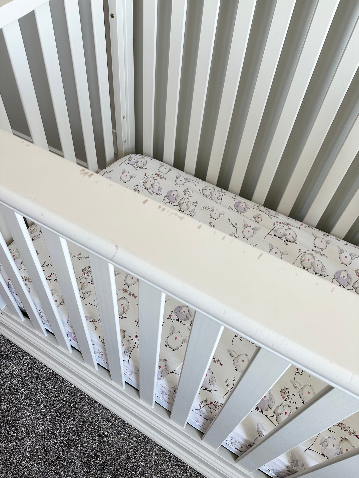 Baby Cache Montana Traditional Wood 4-in-1 Convertible Crib in Glazed White