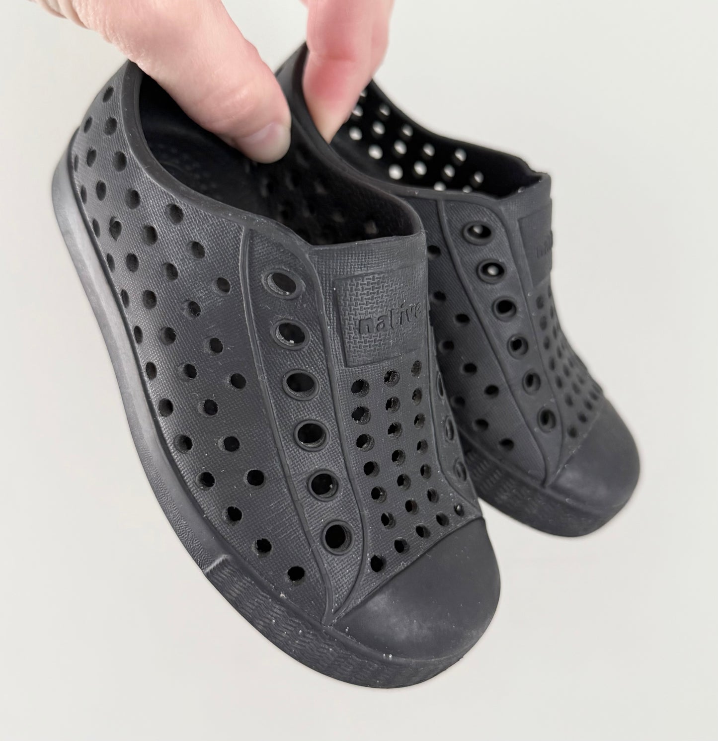 Native All Black Jefferson Slip Ons (7)