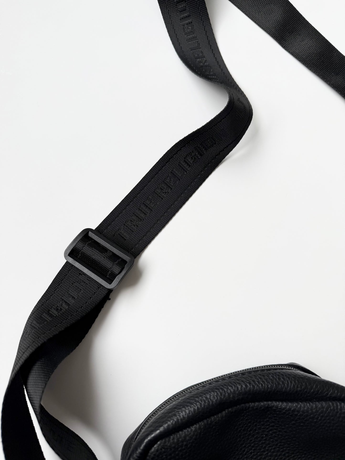 True Religion NEWAL Max Black Crossbody Bag