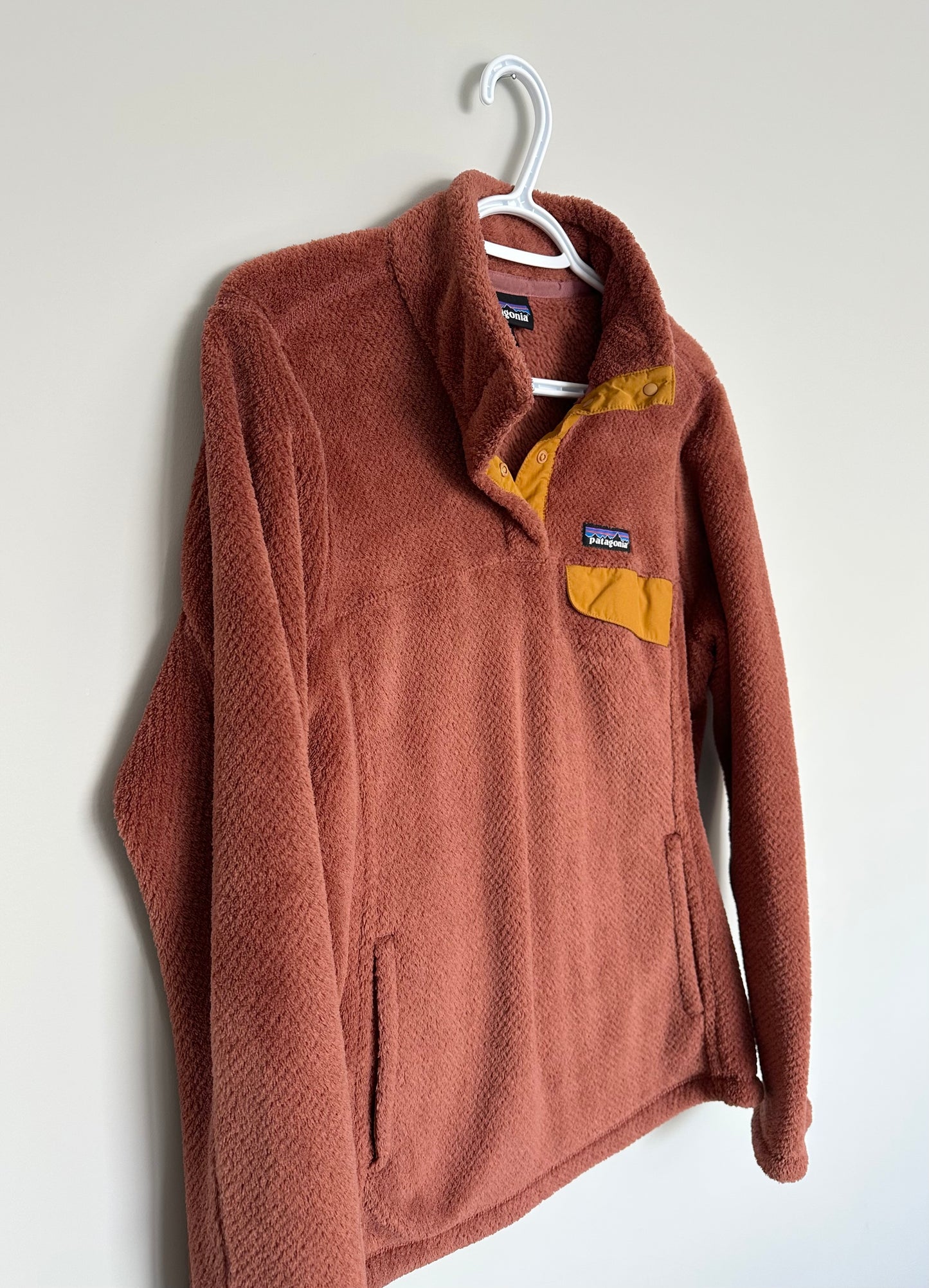Women's Patagonia Re-Tool Snap-T Fleece Pullover - Burnt Orange & Mustard (Large)