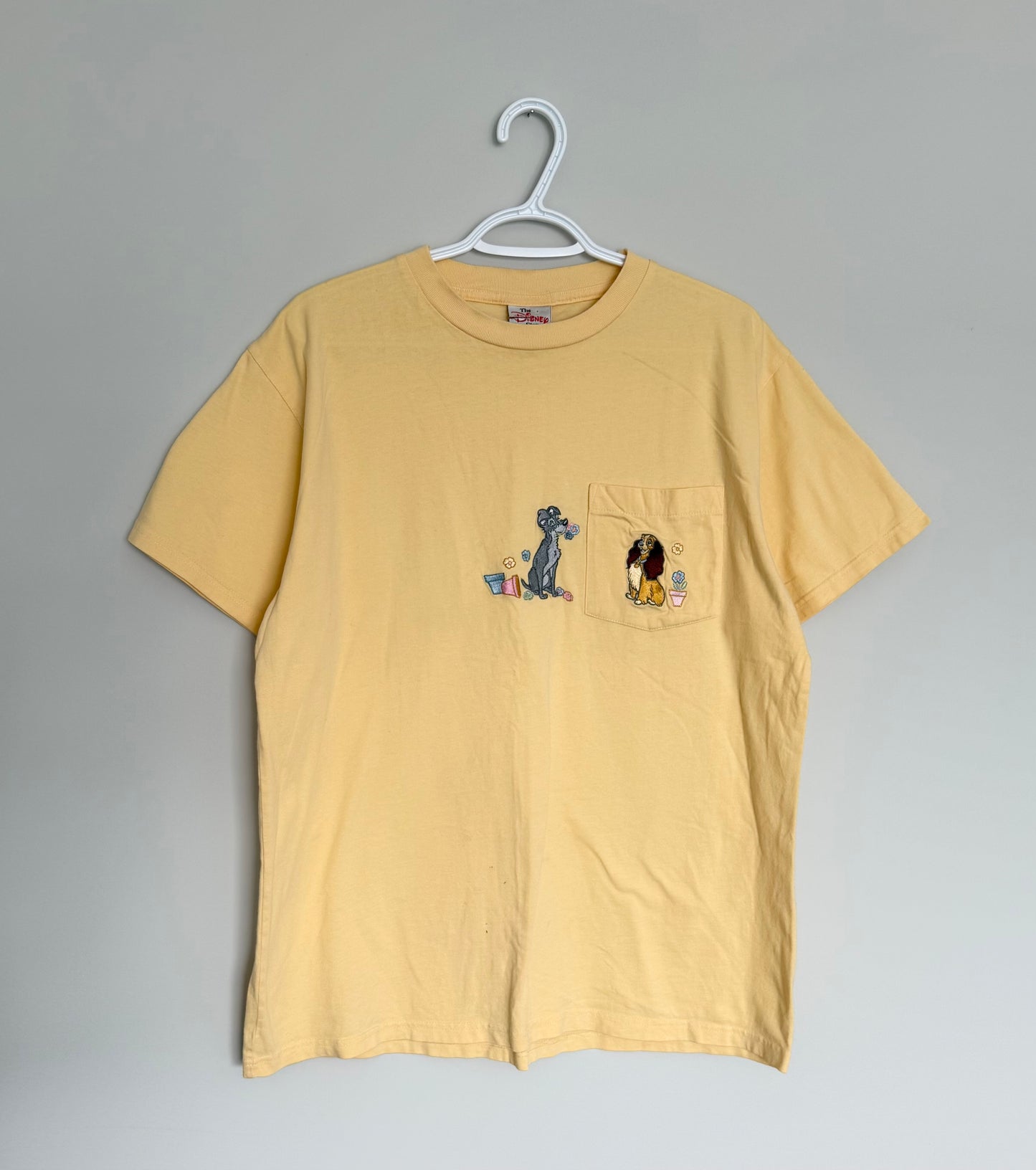 Women’s Vintage Disney Store Yellow Embroidered Lady & The Tramp T-Shirt (Large/Extra Large)