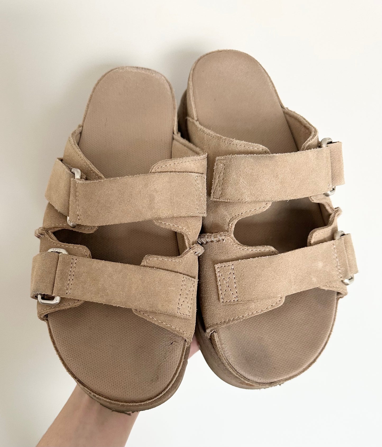 Women’s UGG Goldenstar Hi Slide - Sand (8.5)