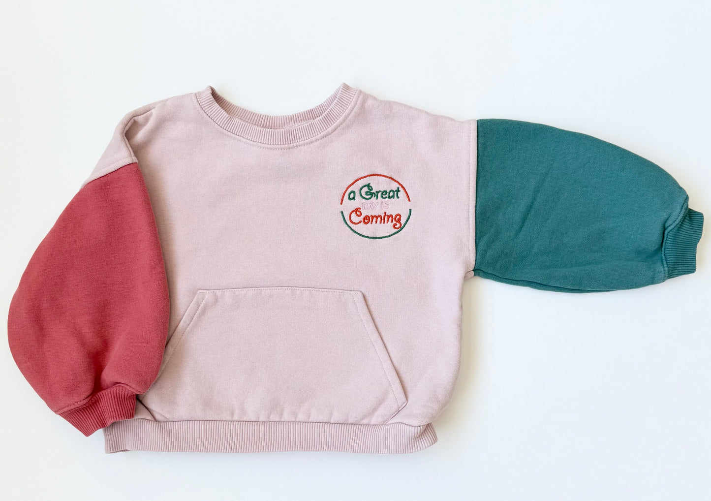 Zara Color Block “A Great Day Is Coming” Crewneck (3-4 Years)