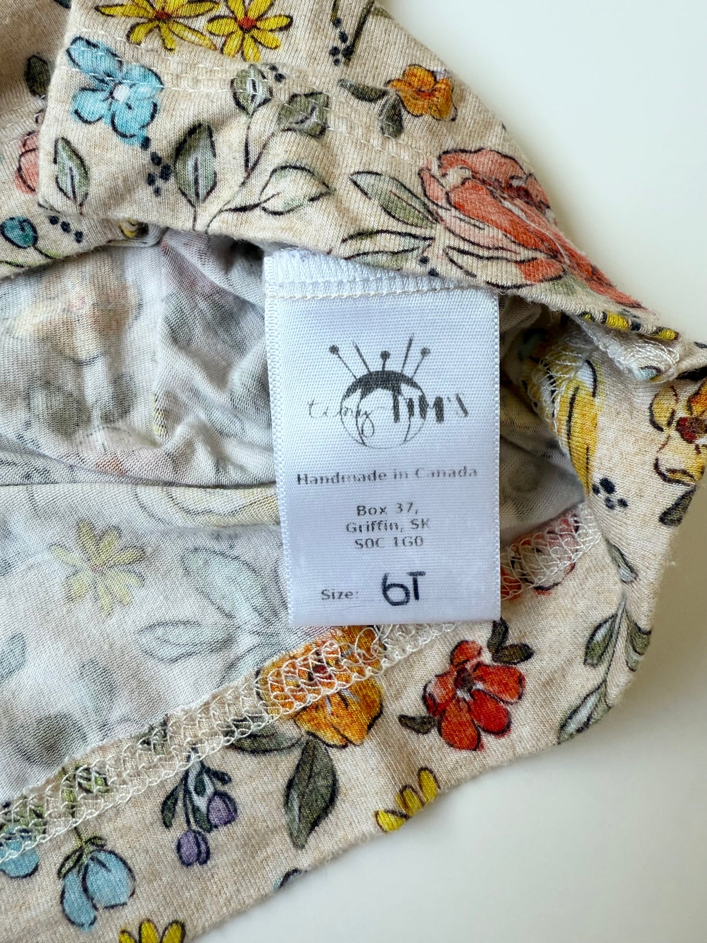 Tiny Tims Small Shop Handmade Beige Floral T-Shirt (6T)