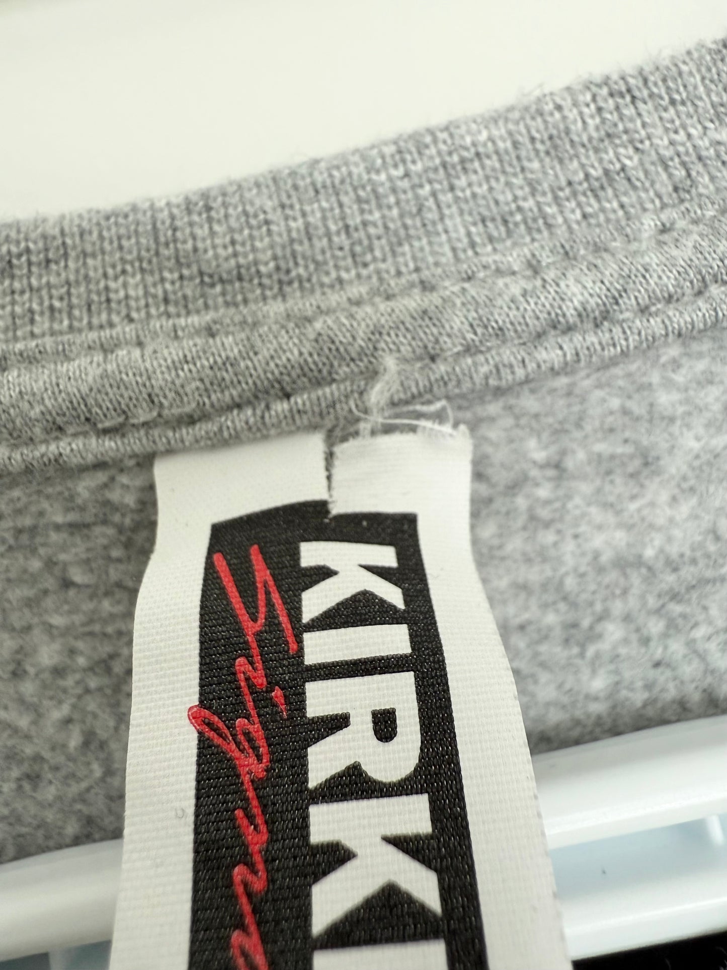 Unisex Kirkland Grey Signature Pullover Sweater (WL/MM)
