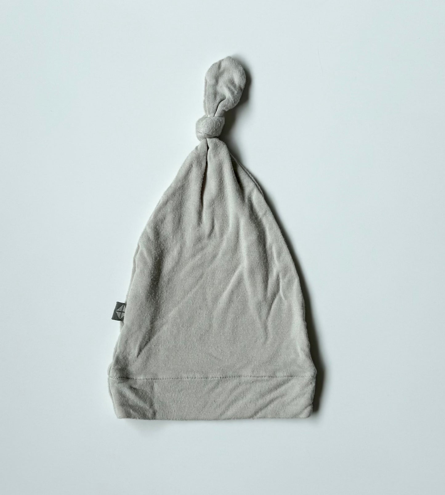 Kyte Storm Knotted Cap (Newborn)