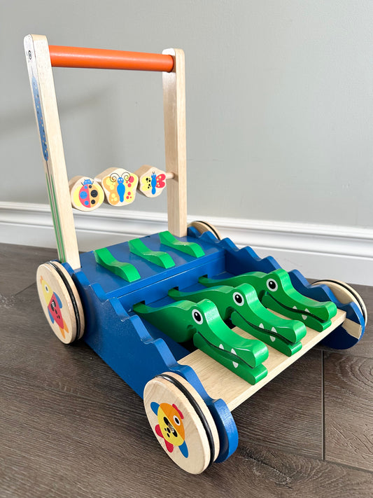Melissa & Doug Deluxe Chomp & Clack Alligator Push Toy