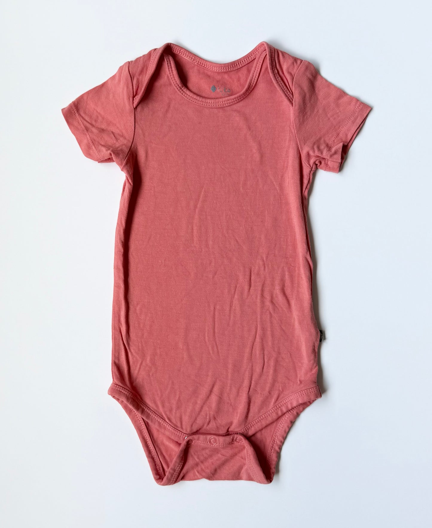 Kyte Melon Short Sleeve Bodysuit (12-18 Months)