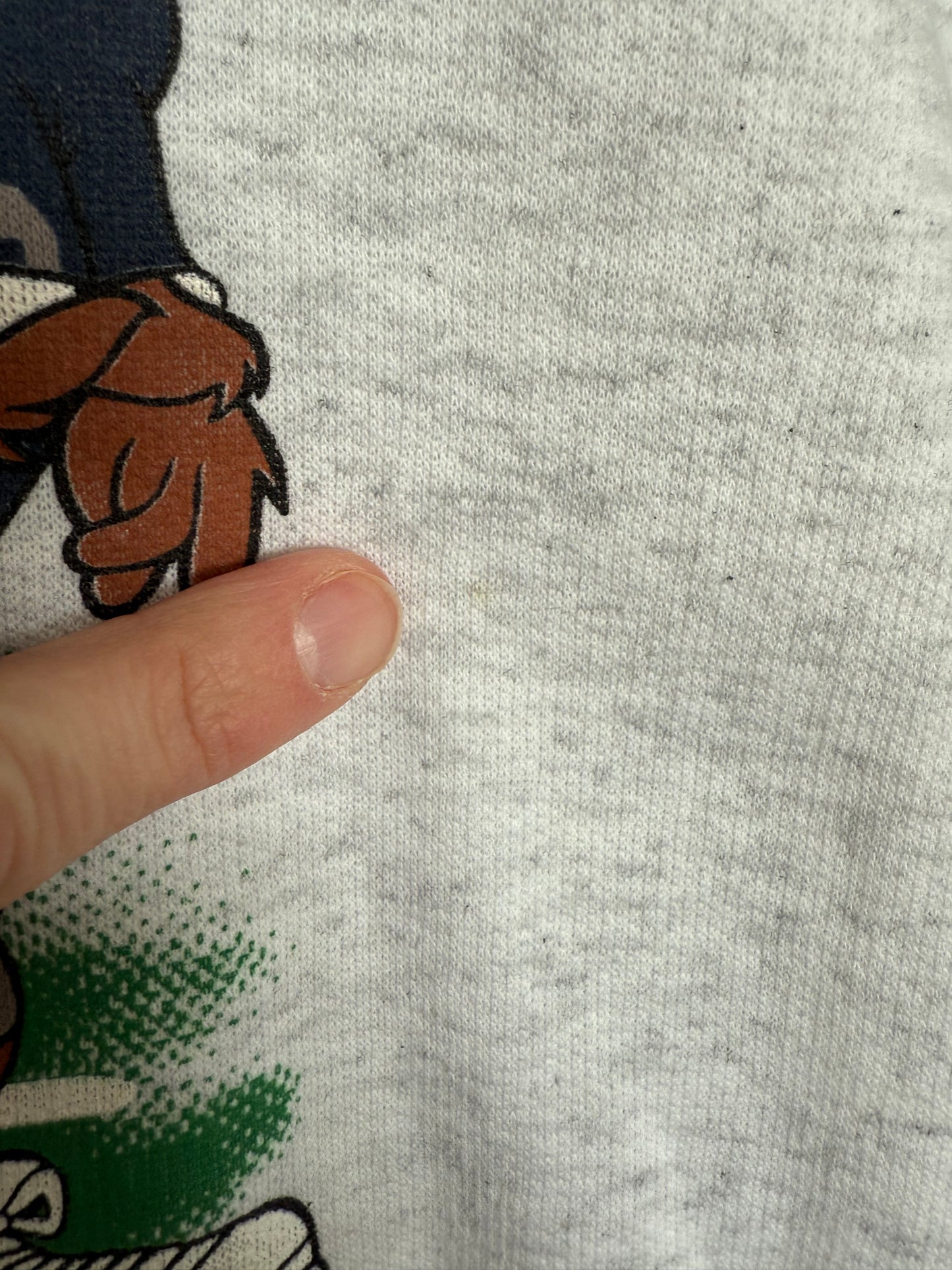 Vintage Youth Novel Teez Looney Tunes x University of Georgetown Grey Football Sweater (Medium)