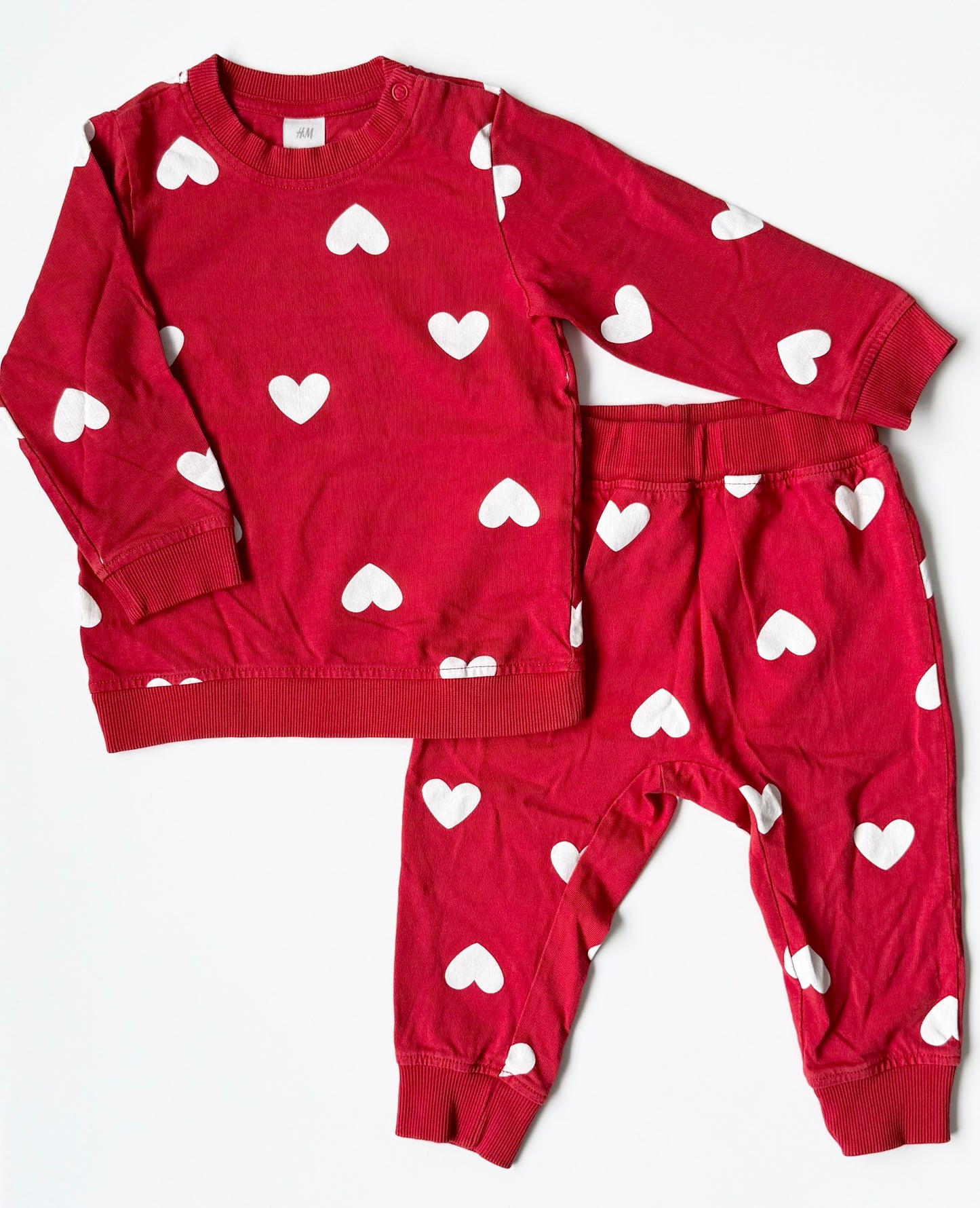 H&M Red Hearts Sweater & Pants Set (12-18 Months)