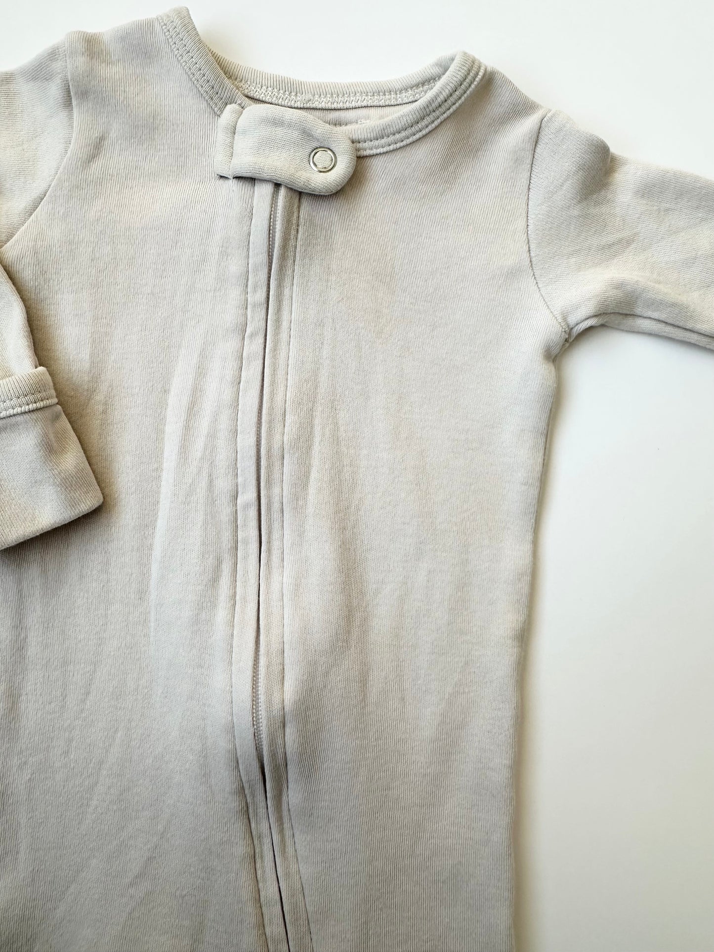 L’oved Baby Off White Zipper Footed Sleeper (3-6 Months)