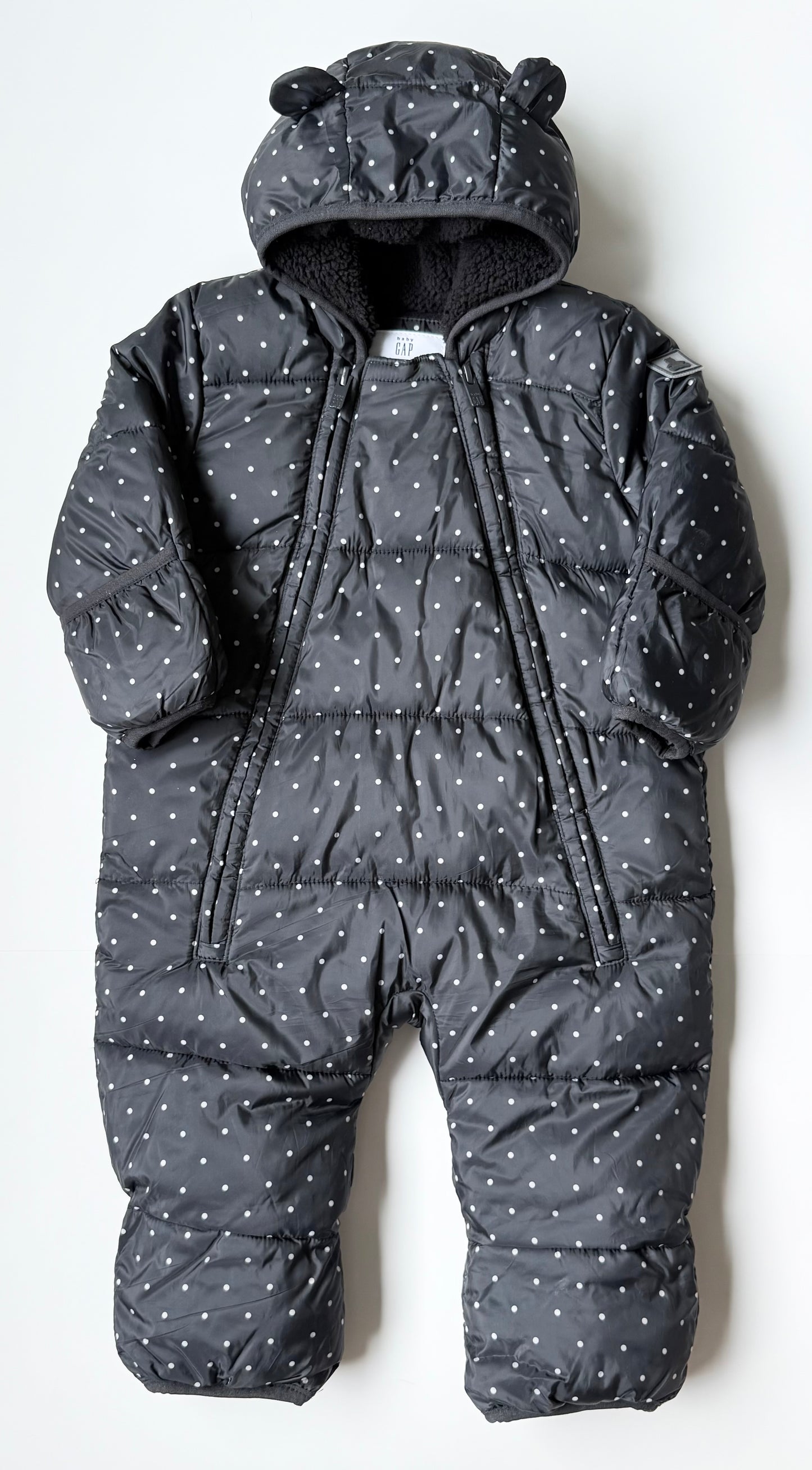 Baby Gap Black & White Polkadot Puffer Bunting Suit (6-12 Months)