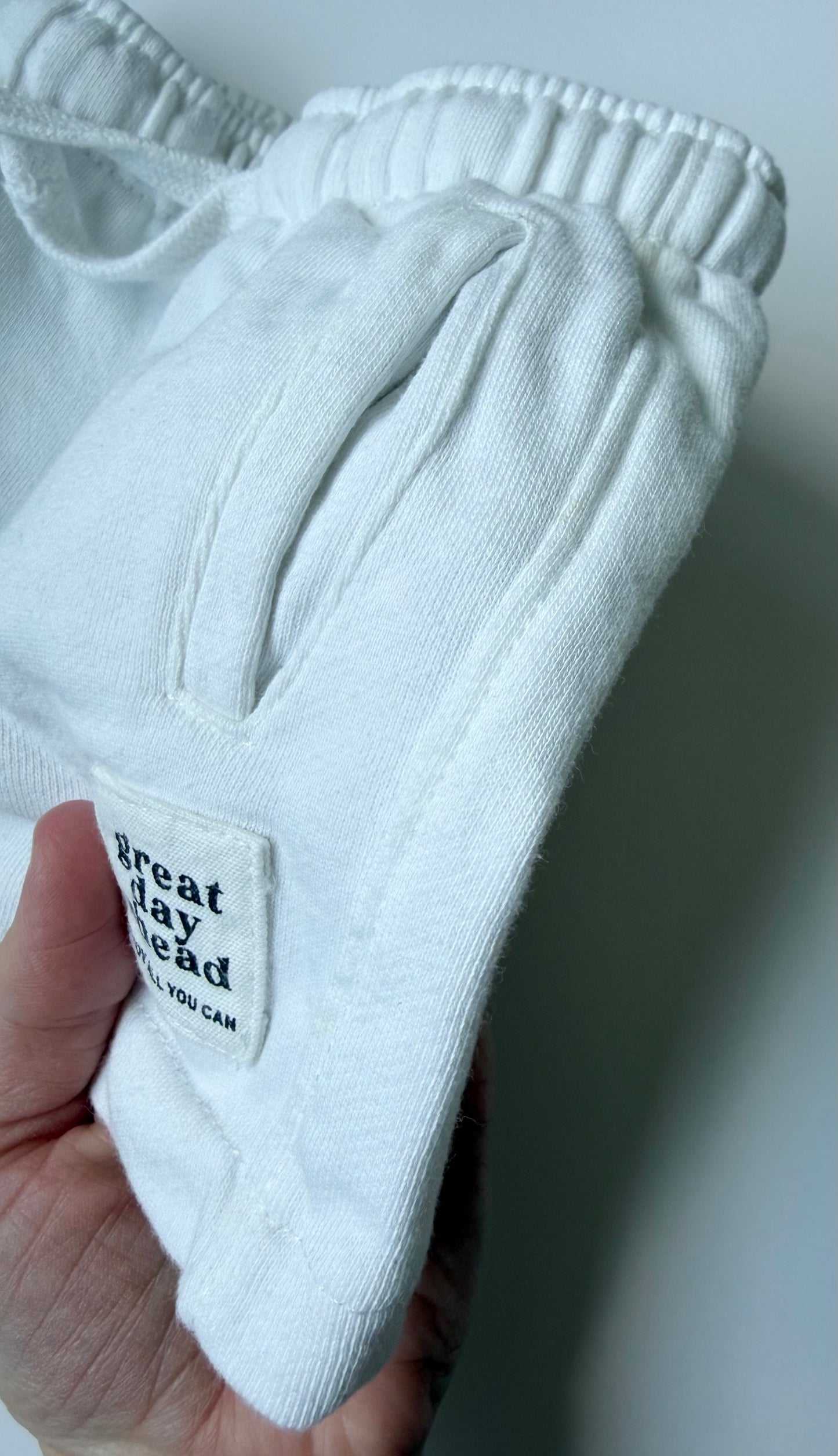 Zara White “Great Day Ahead” Shorts (2 Years)