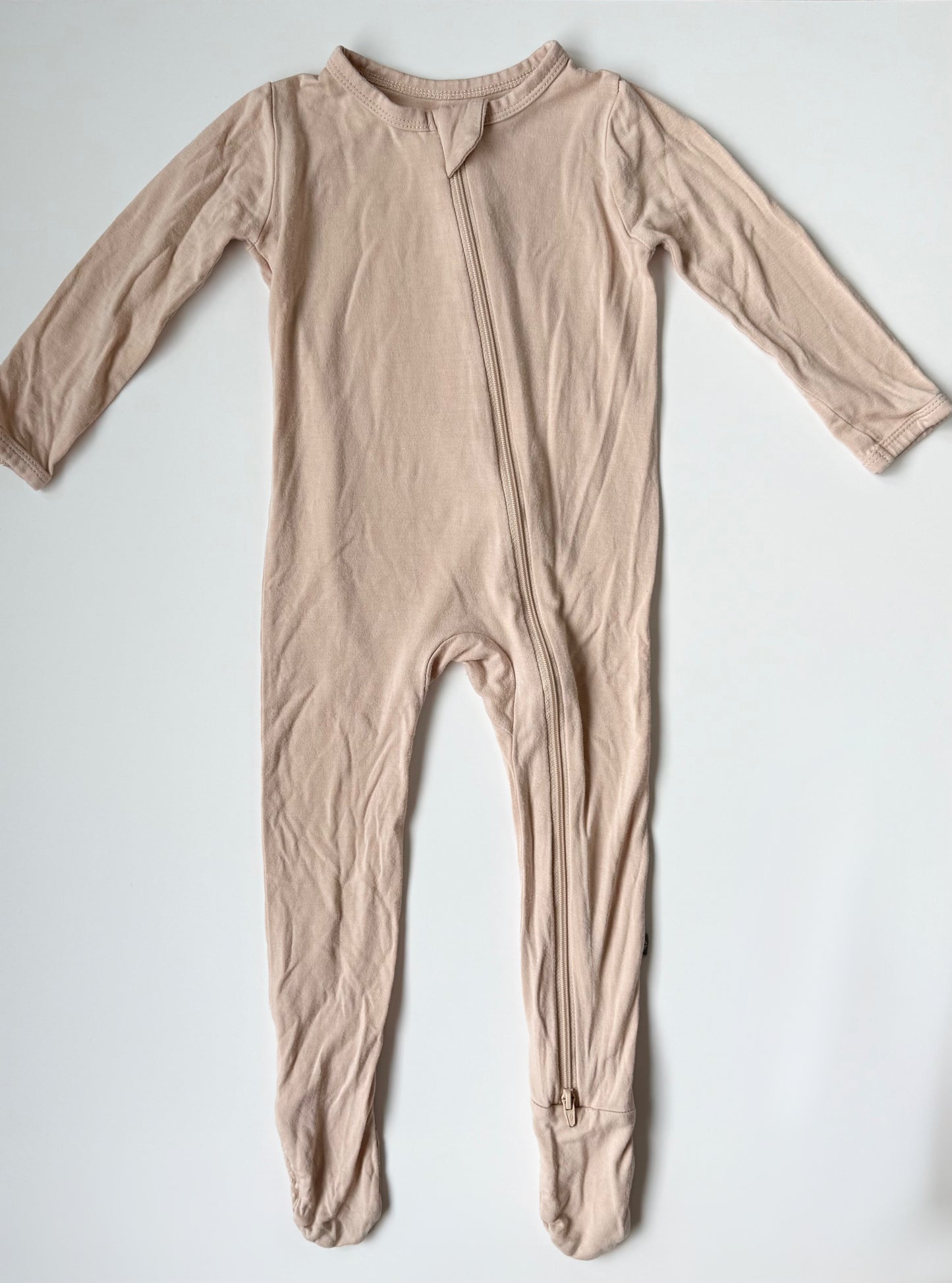 Kyte Porcelain Zipper Footie Sleeper (12-18 Months)
