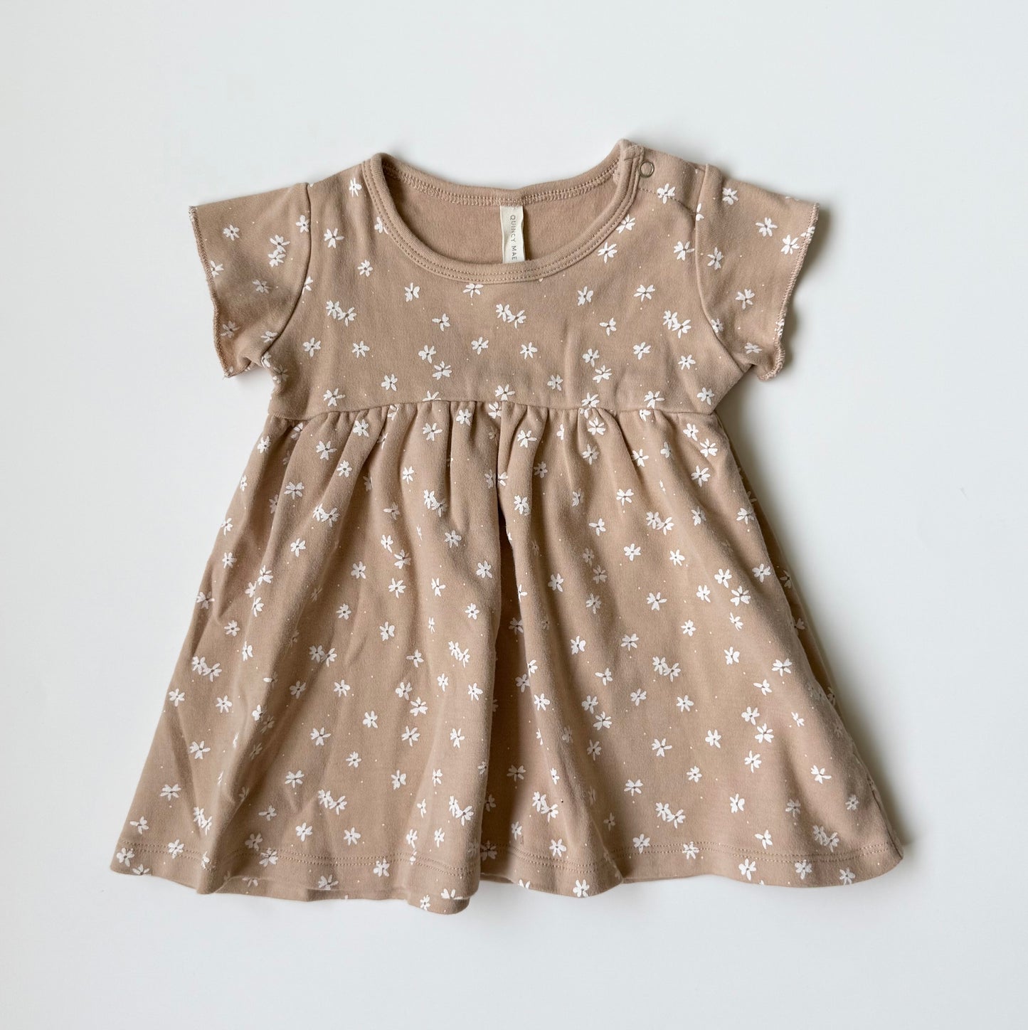 Quincy Mae Tan & Dainty Floral T-Shirt Dress (12-18 Months)