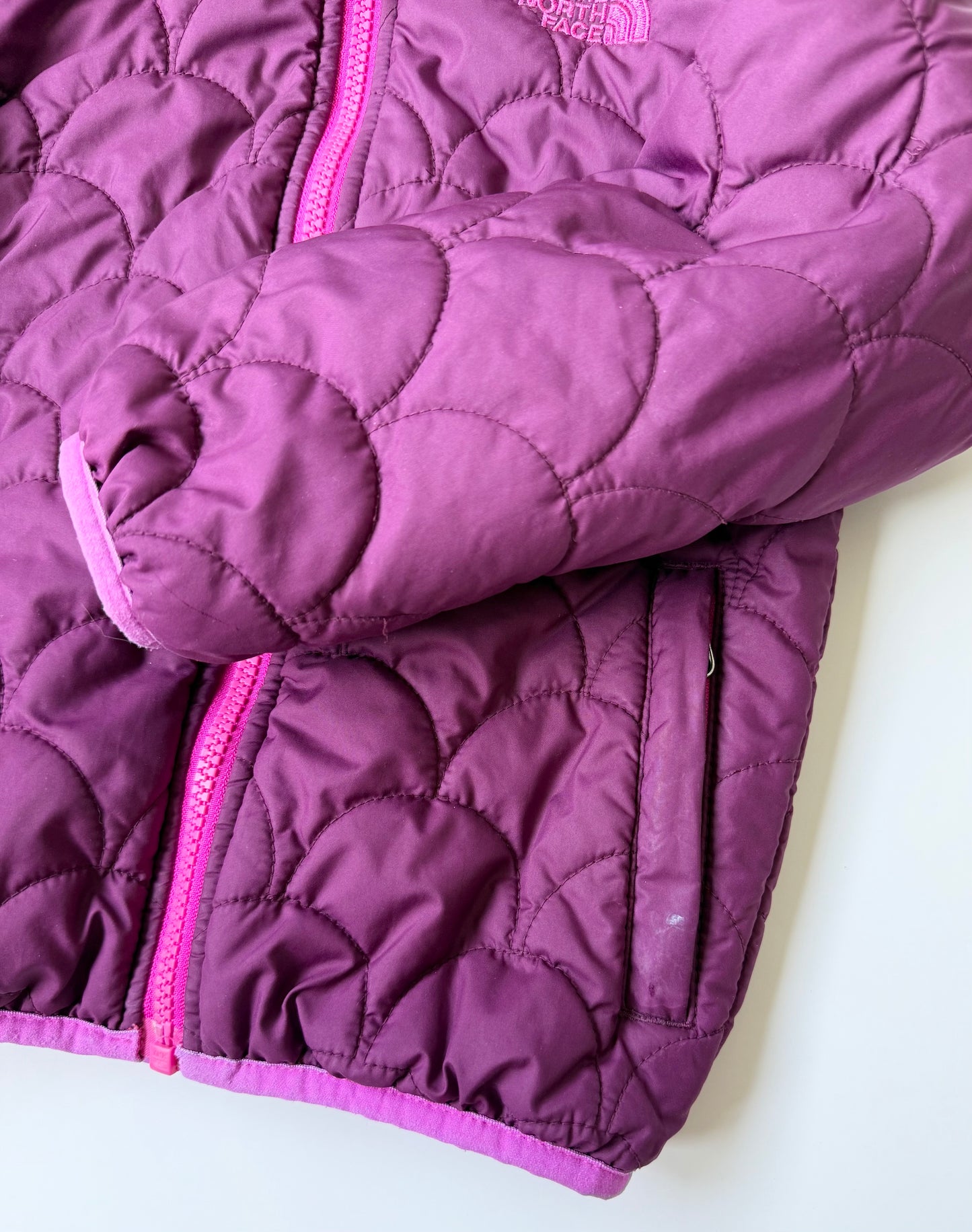 The North Face Perrito Purple Quilted & Floral Reversible Jacket (4T)