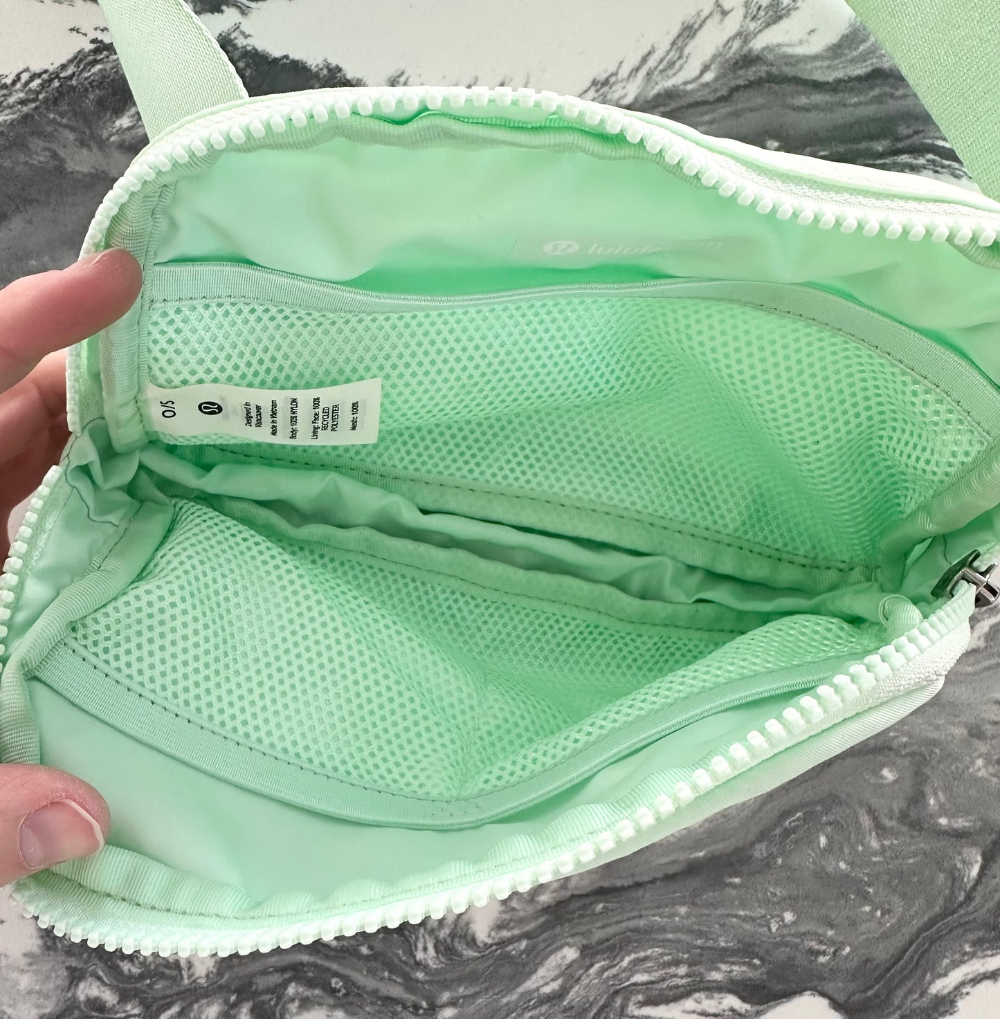 Lululemon Everywhere Belt Bag 1L - Light Mint Green