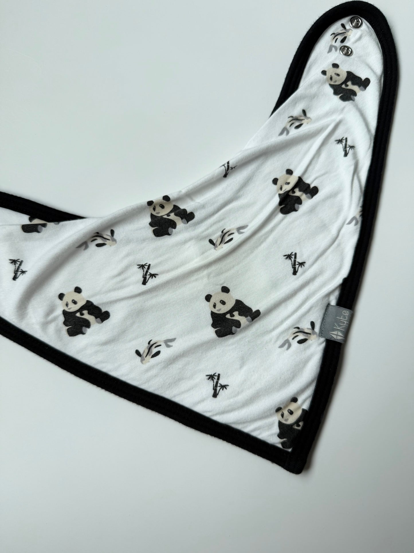 Kyte Black & White Zen Bib (0-36 Months)