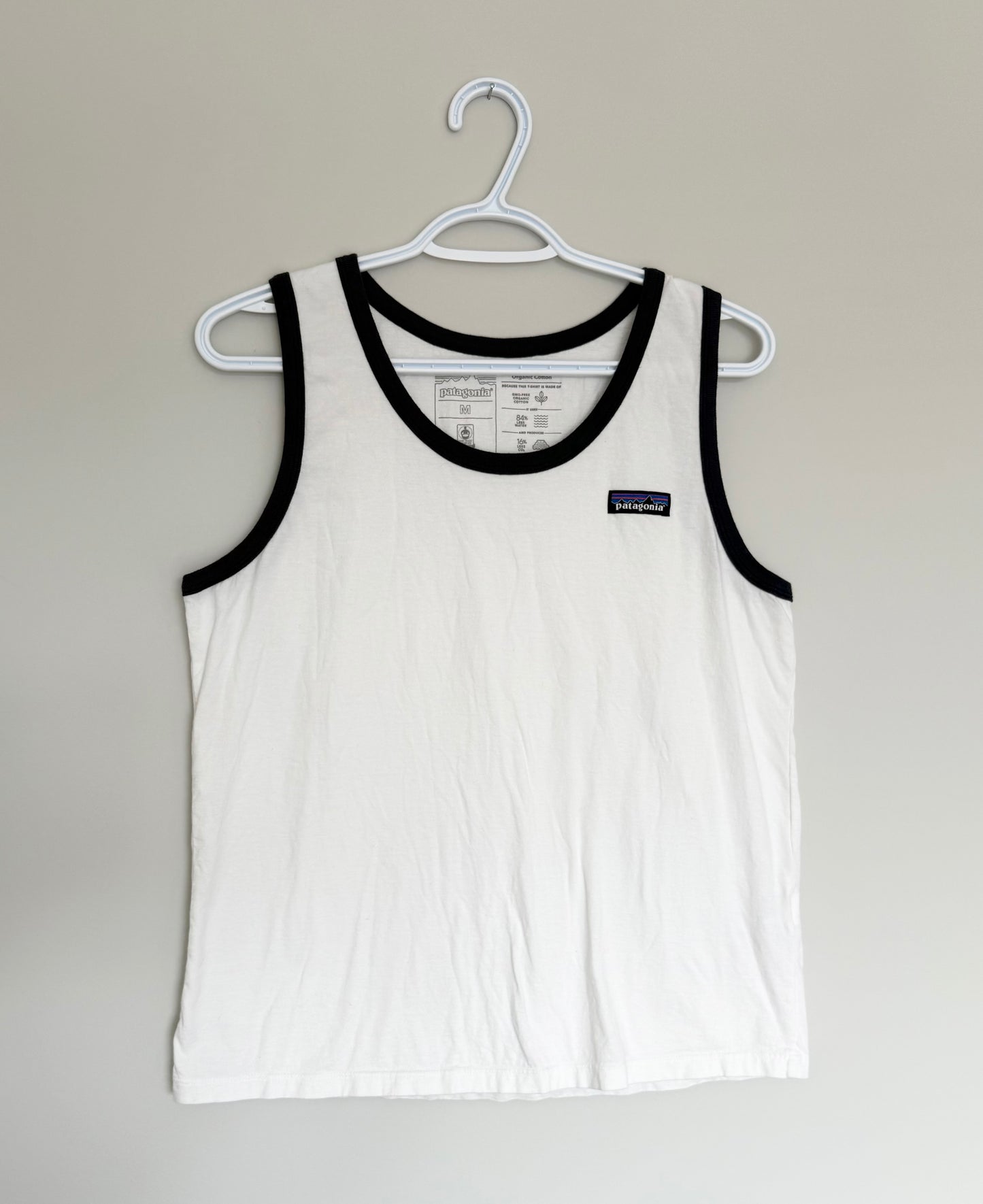 Patagonia P-6 Label White & Navy Trim Organic Tank Top (Youth Medium)
