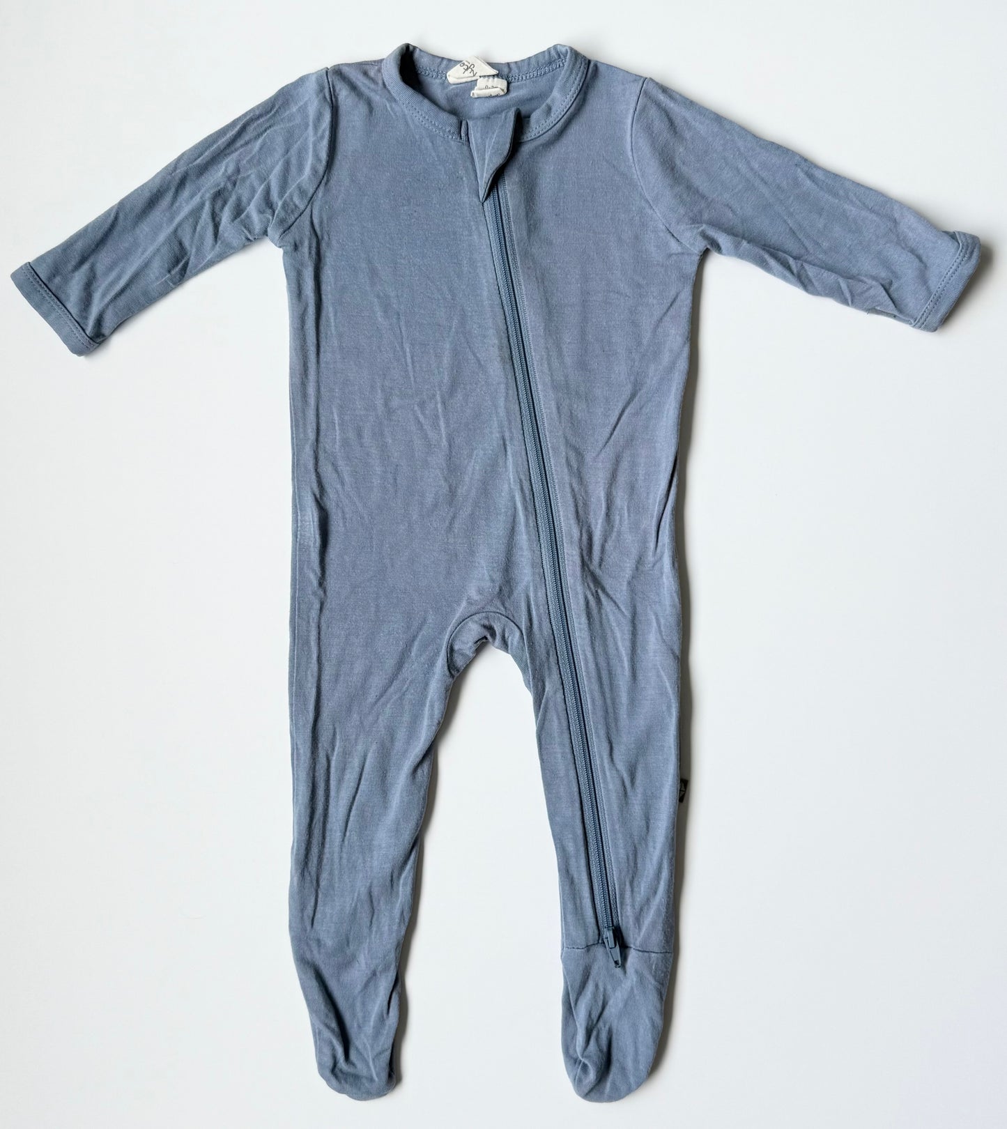 Kyte Slate Zipper Footie Sleeper (0-3 Months)