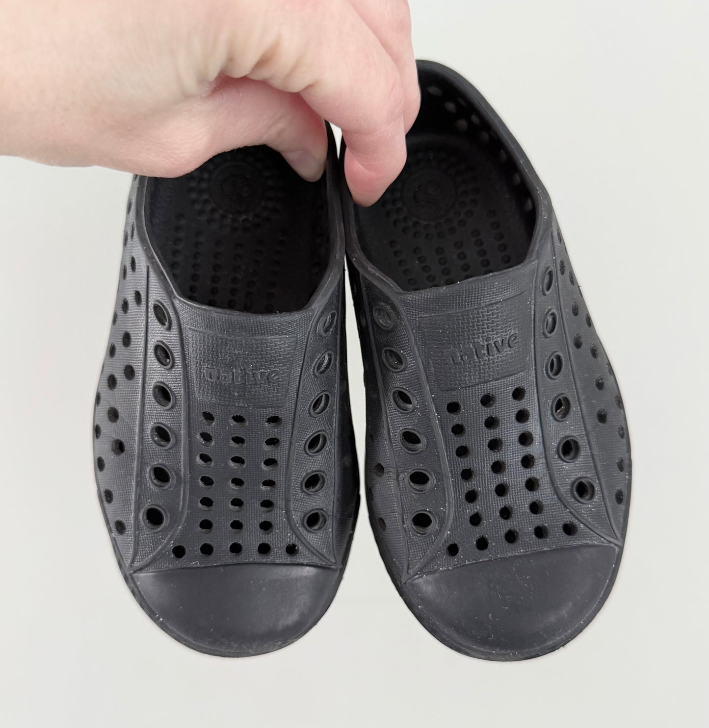 Native All Black Jefferson Slip Ons (7)
