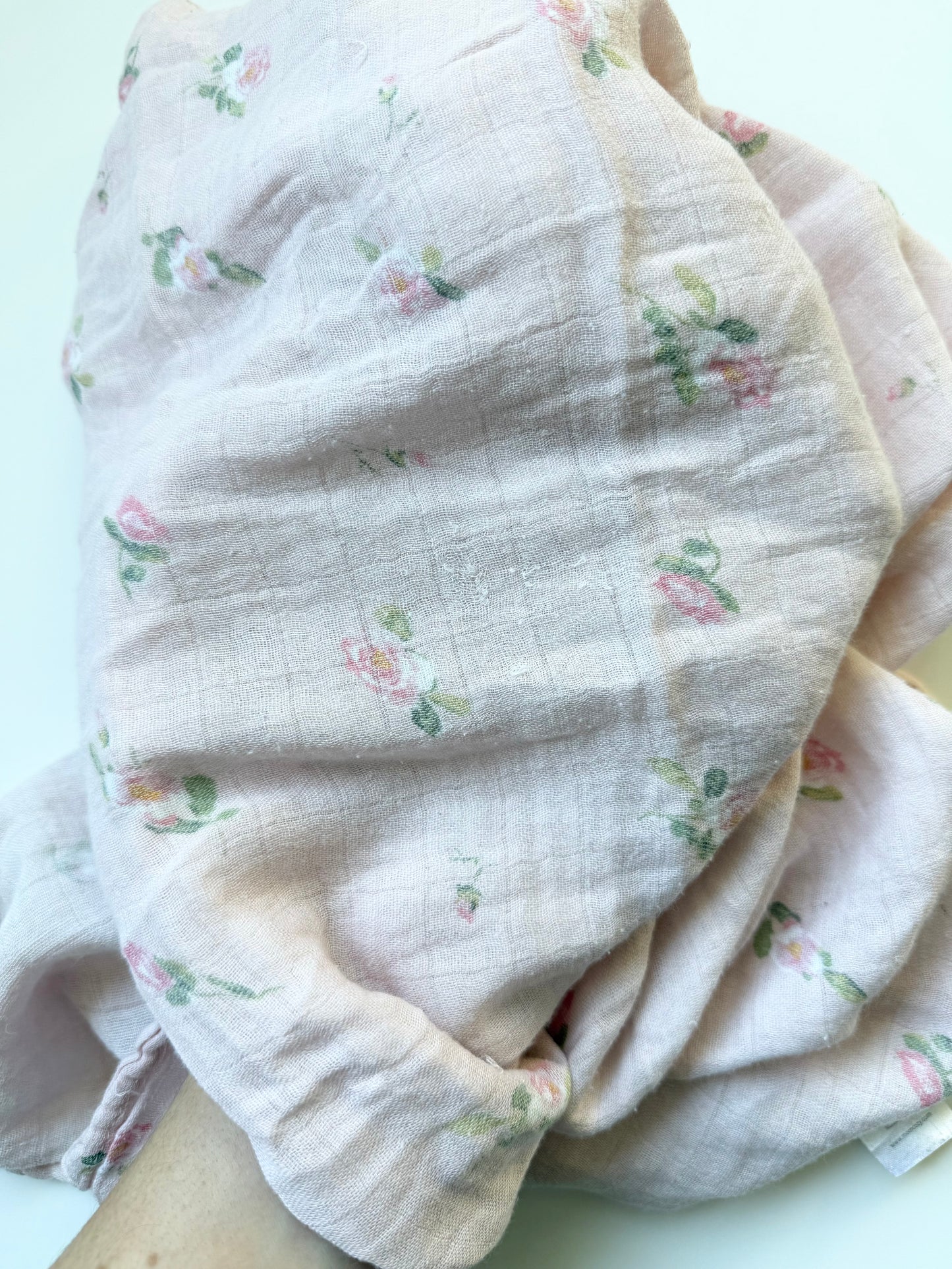 Momcozy Pink Floral Muslin Bamboo Swaddle Blanket