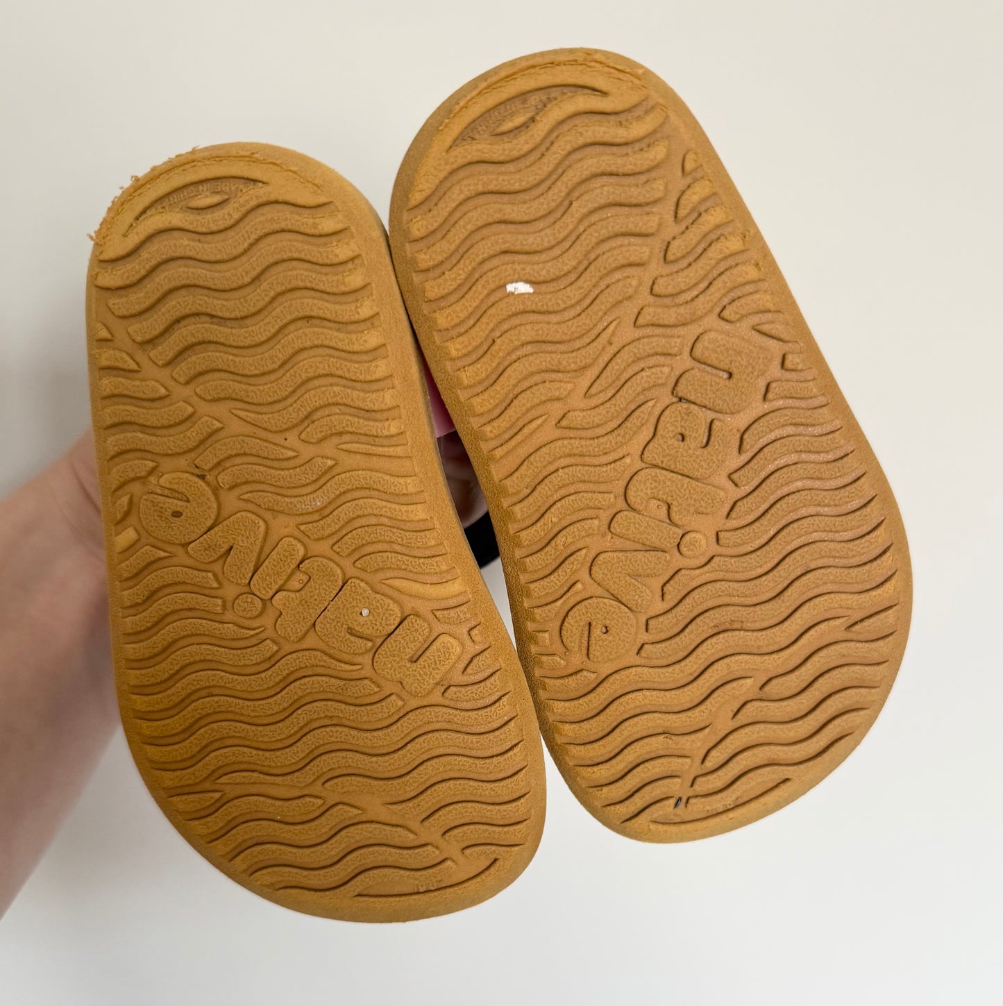 Native Pink Charley Sandals (C6)