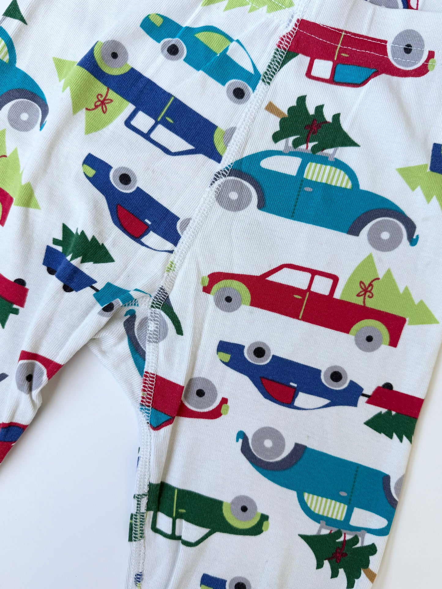 Hanna Andersson Christmas Cars Two Piece PJ Set (5T)