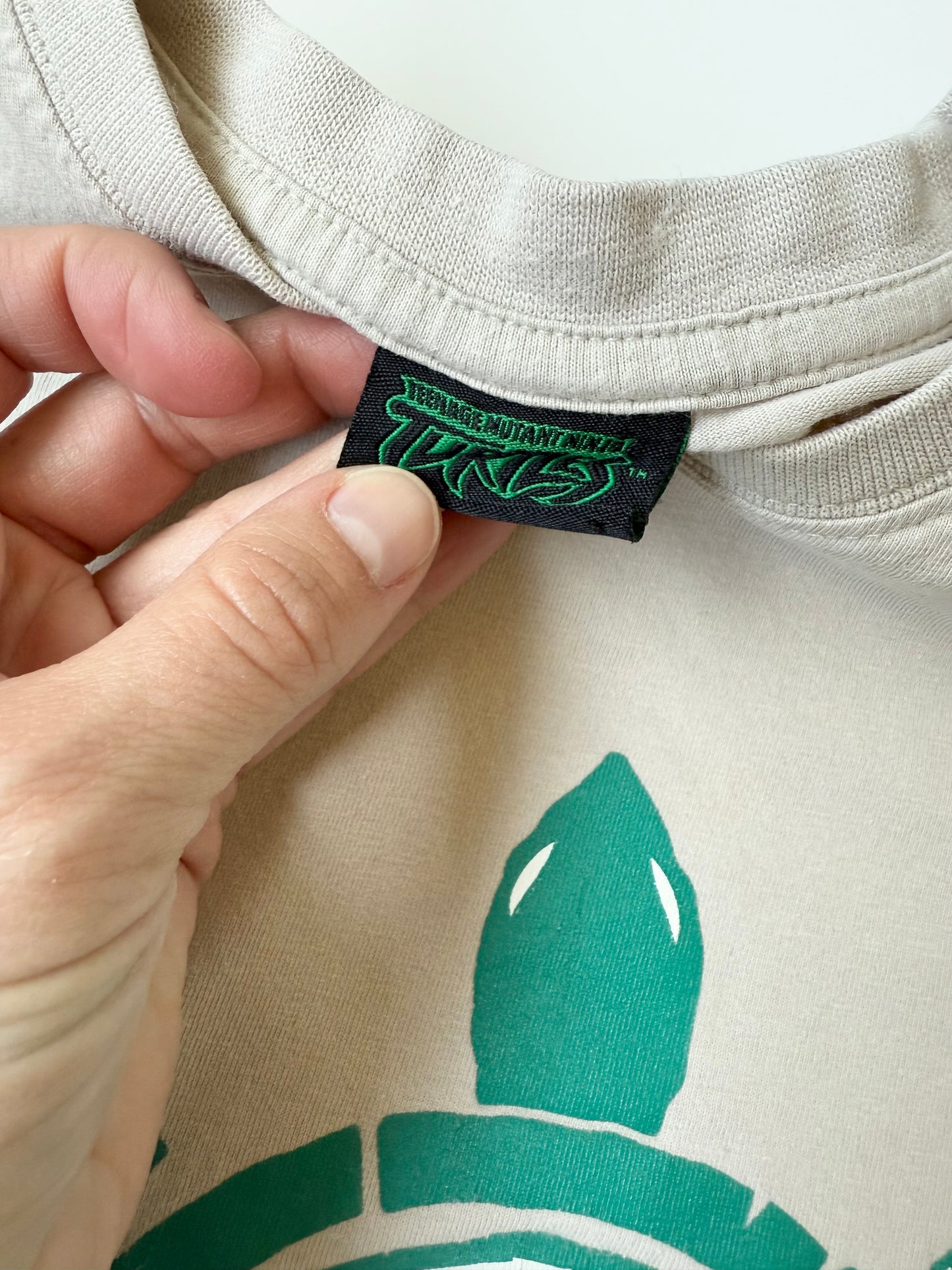 Y2K Vintage Teenage Mutant Ninja Turtles Beige T-Shirt (6-7 Years)