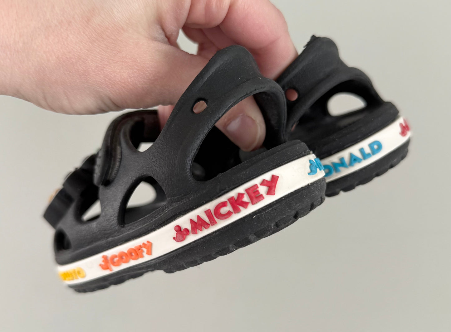 Crocs x Disney Friends Black Crocband ll Sandals (6)