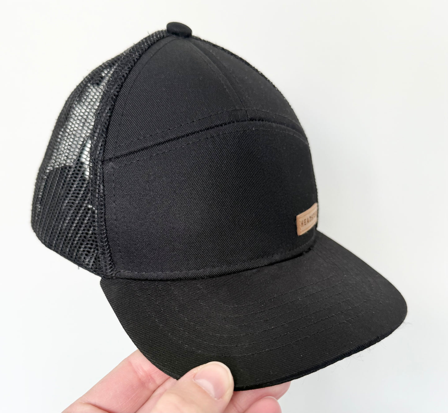 Headster Black Mesh SnapBack Hat (48CM)