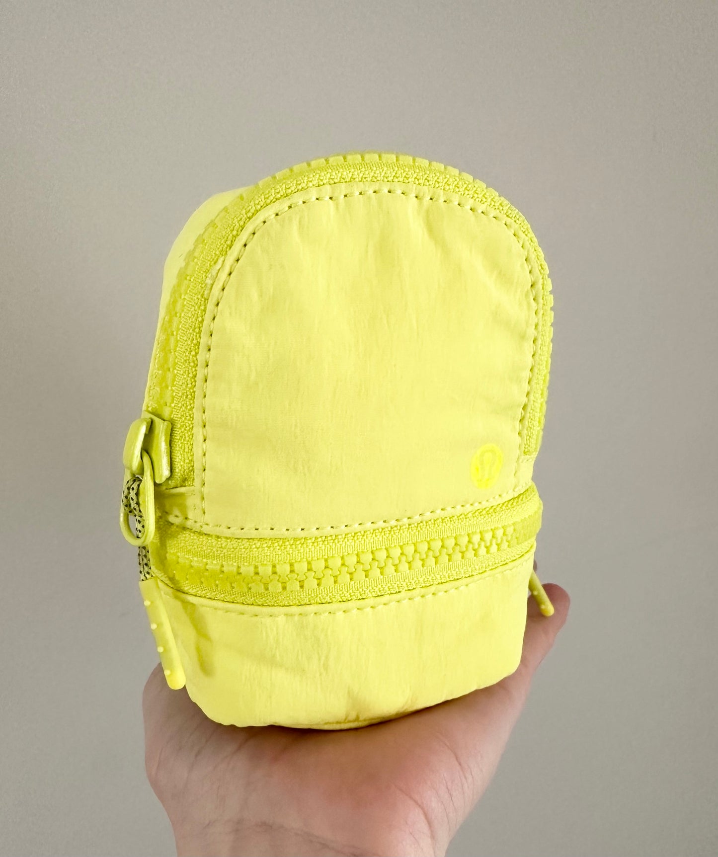 Lululemon City Adventure Backpack Nano - Electric Lemon