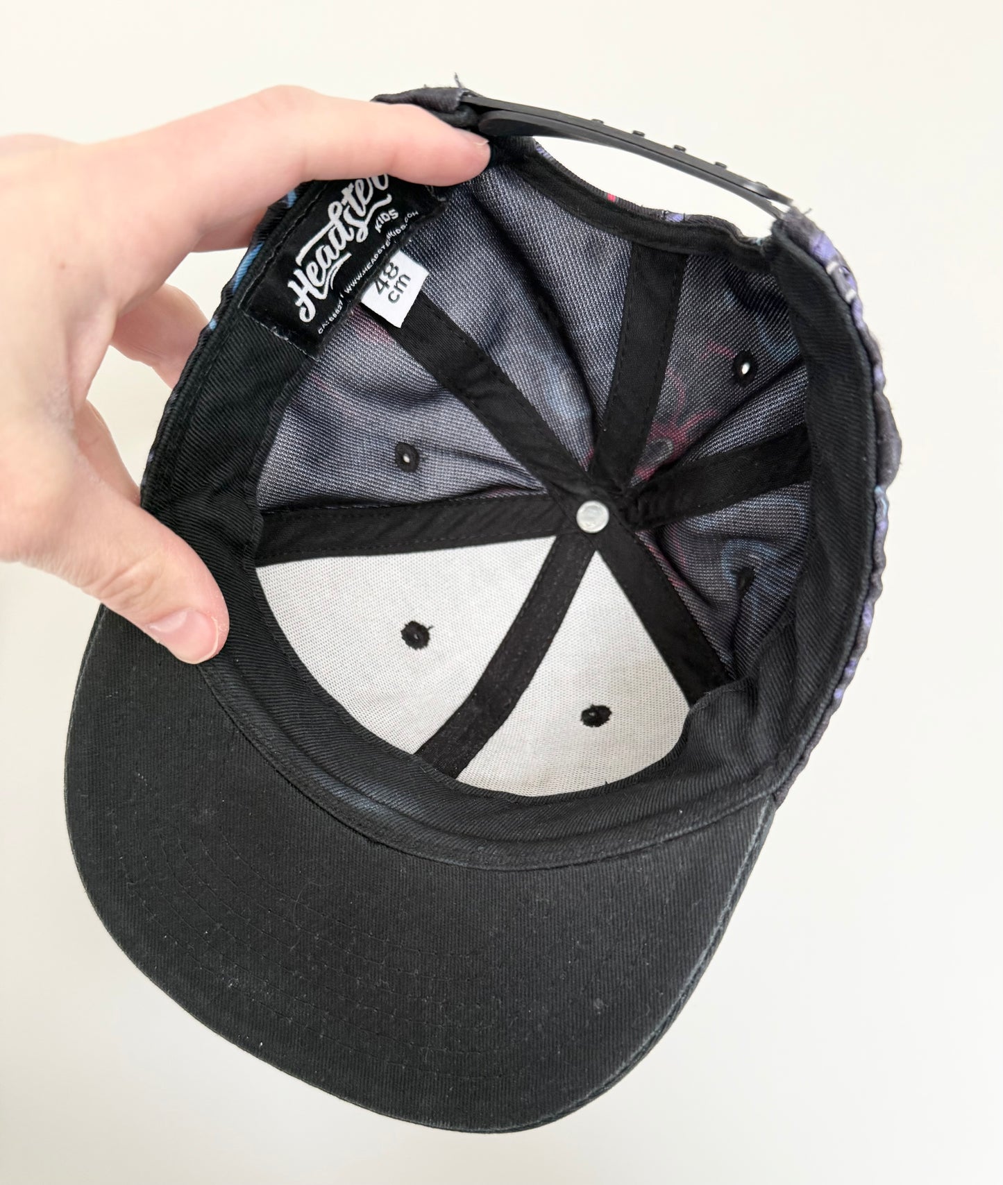 Headster Black & Colorful Octopus Aliens SnapBack Hat (48CM)