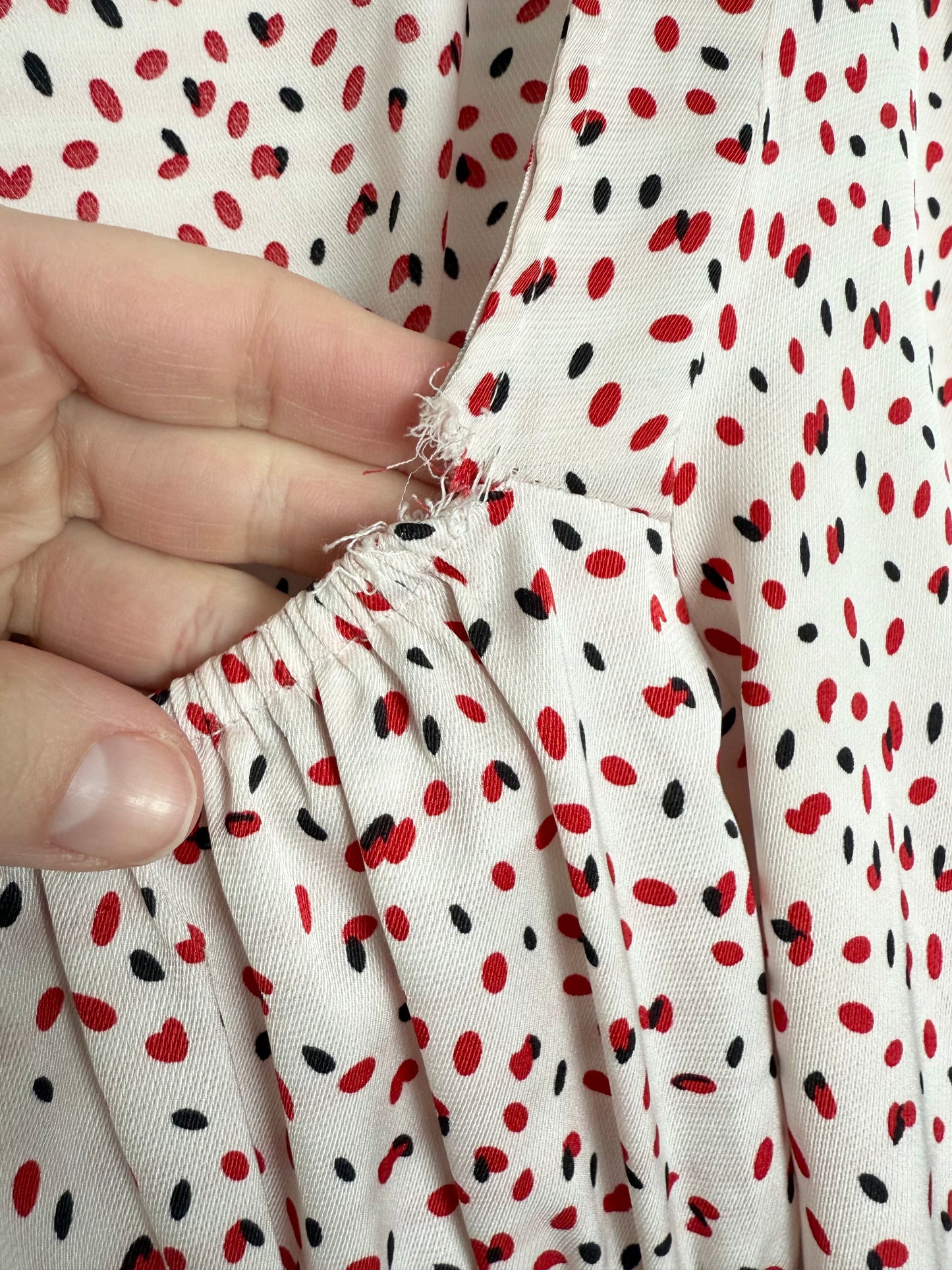 Women’s Princess Polly Melvin Red & Black Speckled Flowy Long Sleeve (2)