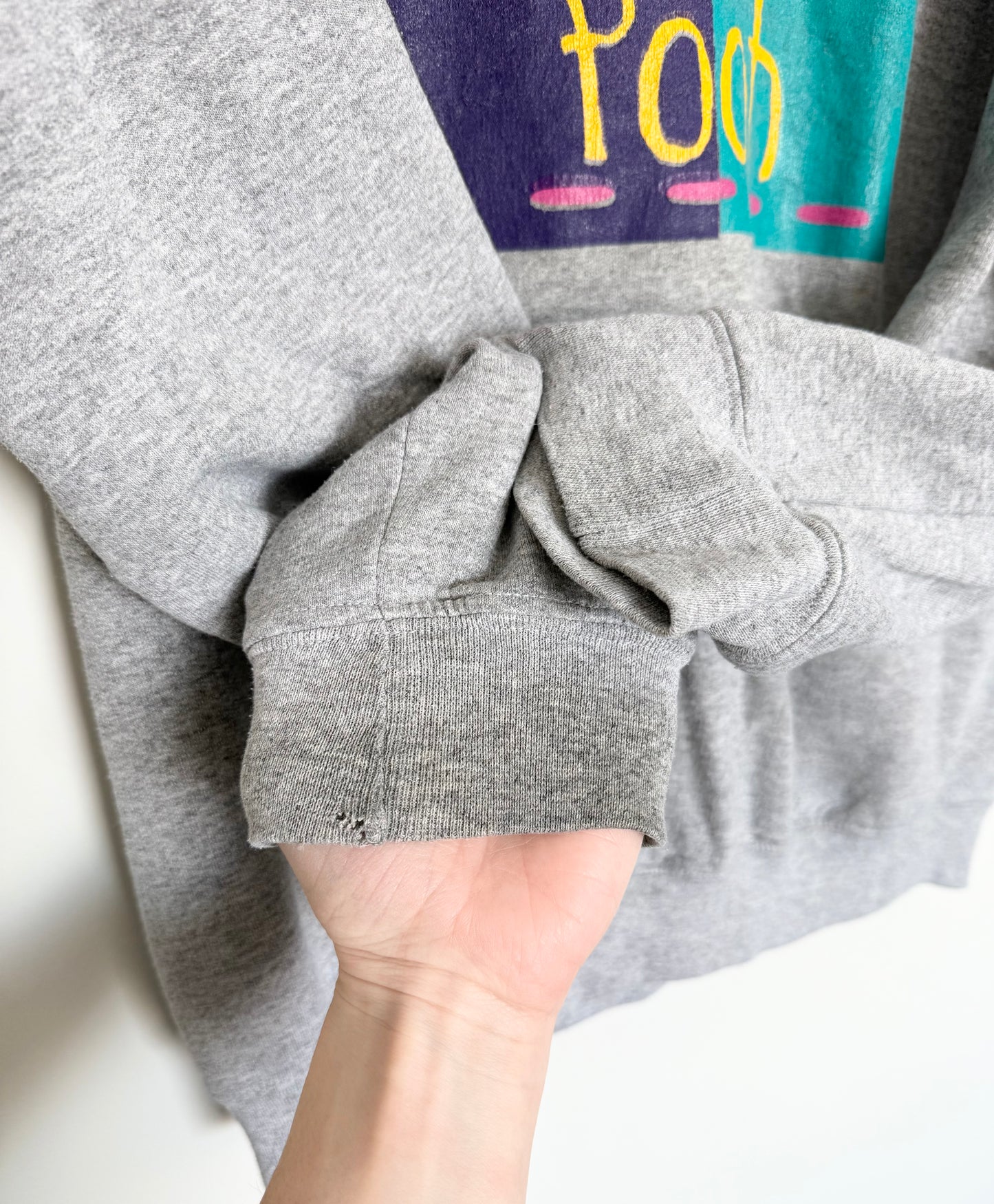 Women’s Vintage Winnie the Pooh Grey Crewneck (Medium)