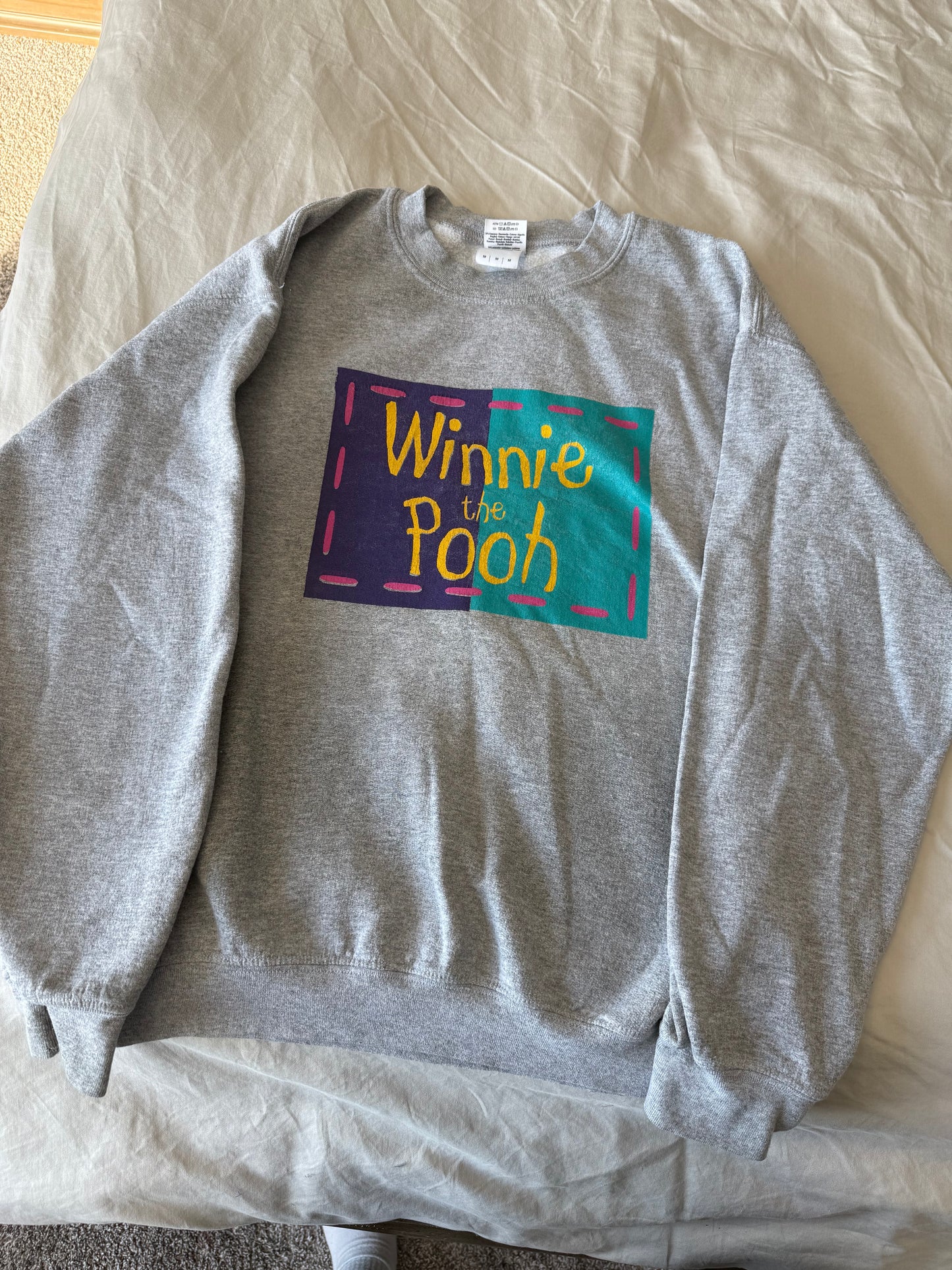 Women’s Vintage Winnie the Pooh Grey Crewneck (Medium)
