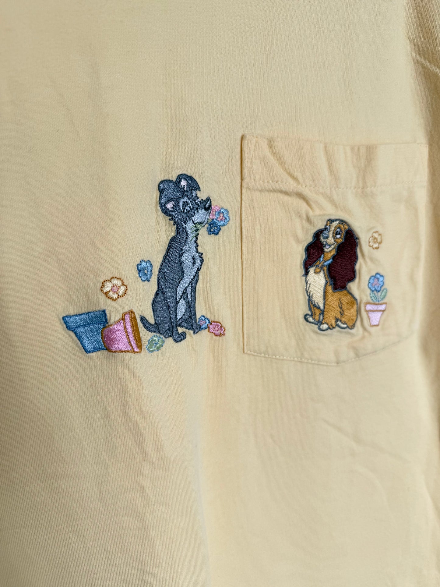 Women’s Vintage Disney Store Yellow Embroidered Lady & The Tramp T-Shirt (Large/Extra Large)