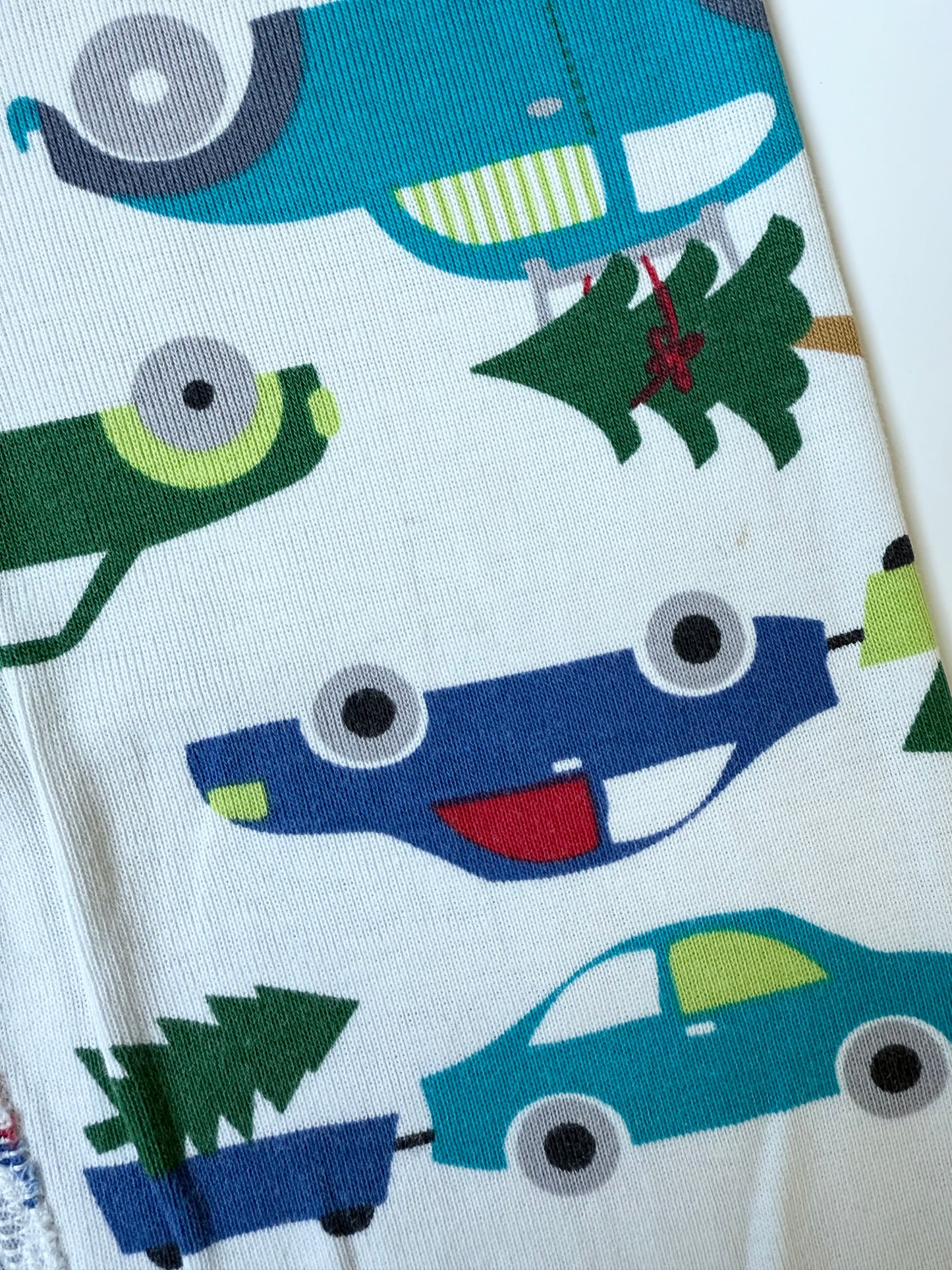 Hanna Andersson Christmas Cars Two Piece PJ Set (5T)