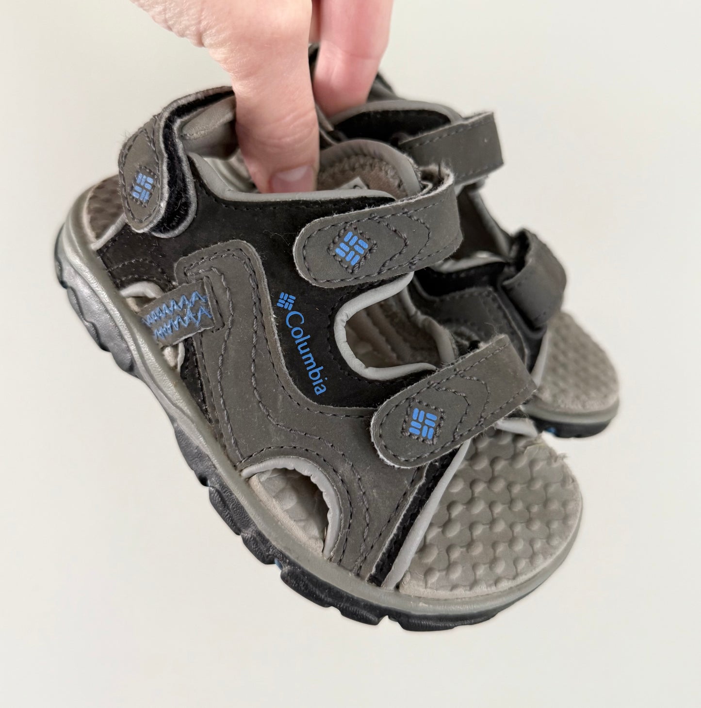 Columbia Techsun Grey Velcro Strap Sandals (7)