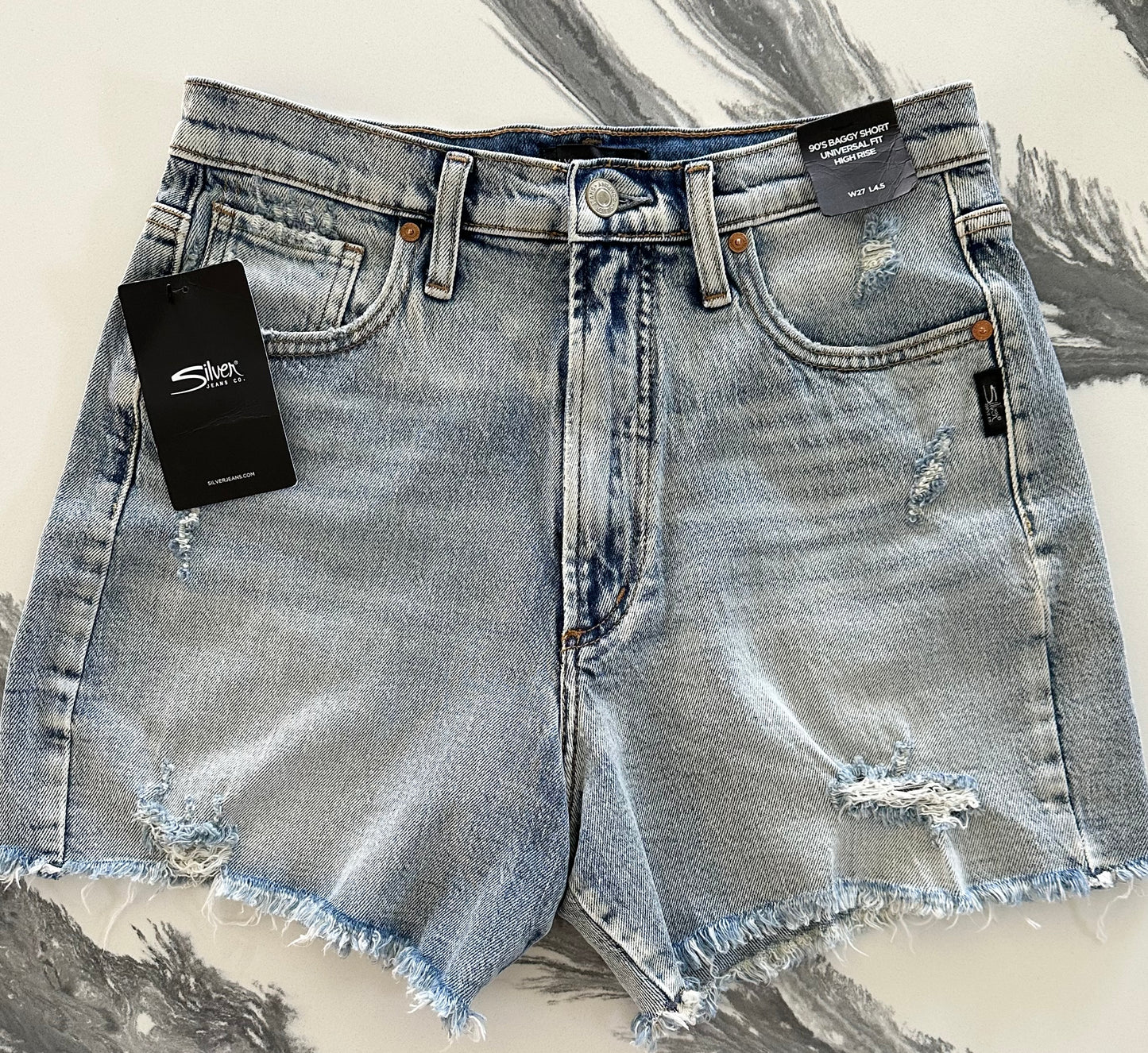 Women’s Silver Jeans 90s Baggy Short Universal Fit High Rise Shorts (W27 L4.5)