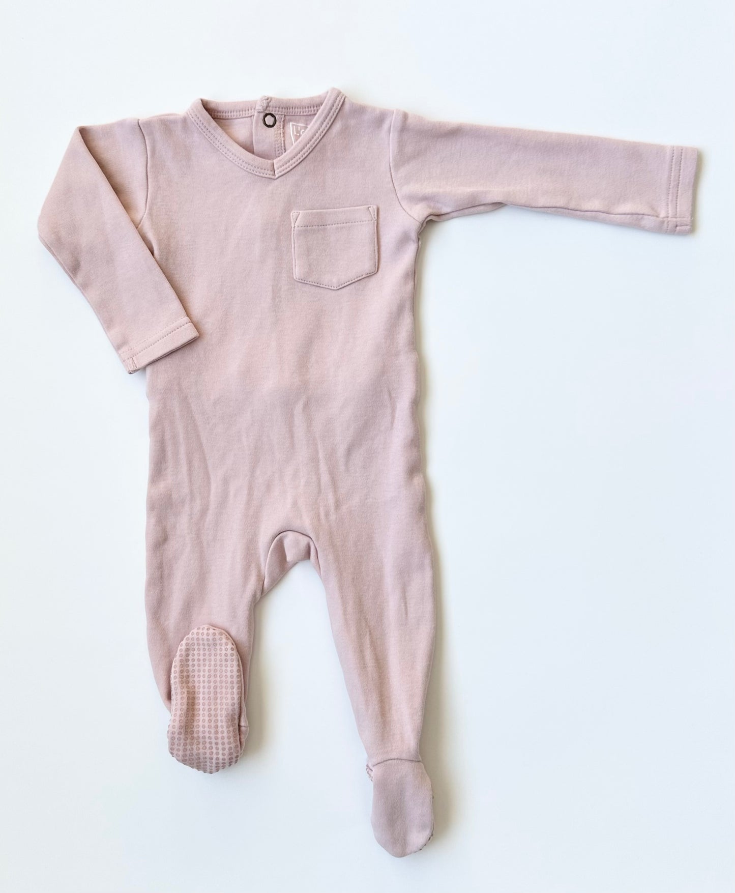 L’oved Baby V-Neck Footie Sleeper in Rosewater (3-6 Months)