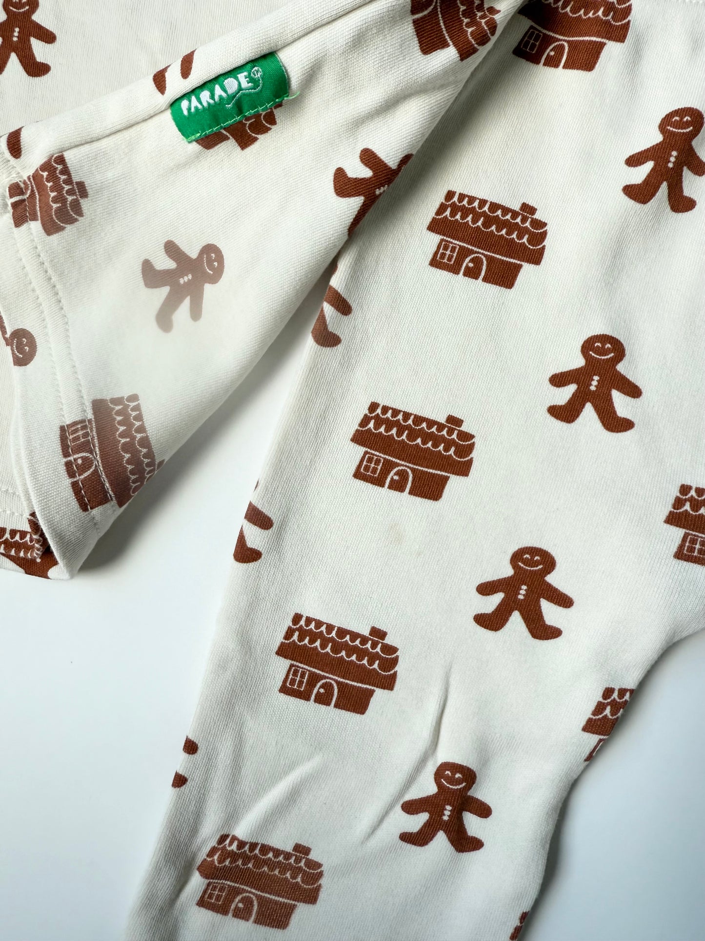 Parade Organics Gingerbread Men Two Piece PJ Set (2T)