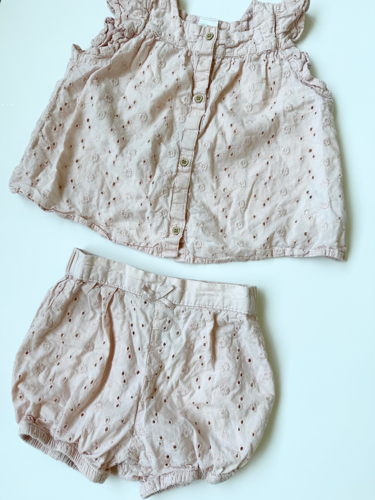 H&M Pink Embroidered Flowers Short Sleeve & Bloomer Shorts Set (12-18 Months)