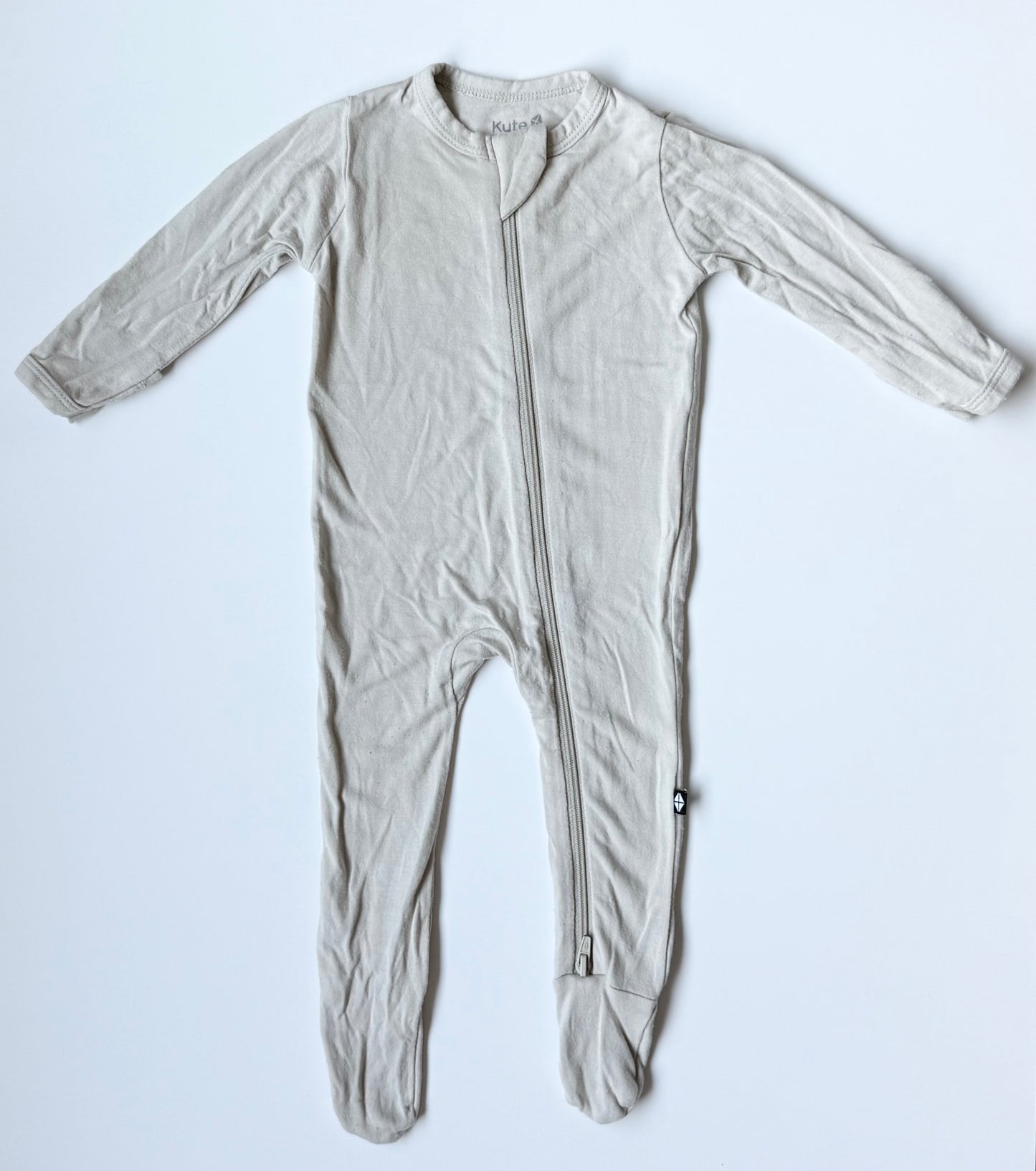 Kyte Oat Zipper Footie Sleeper (0-3 Months)